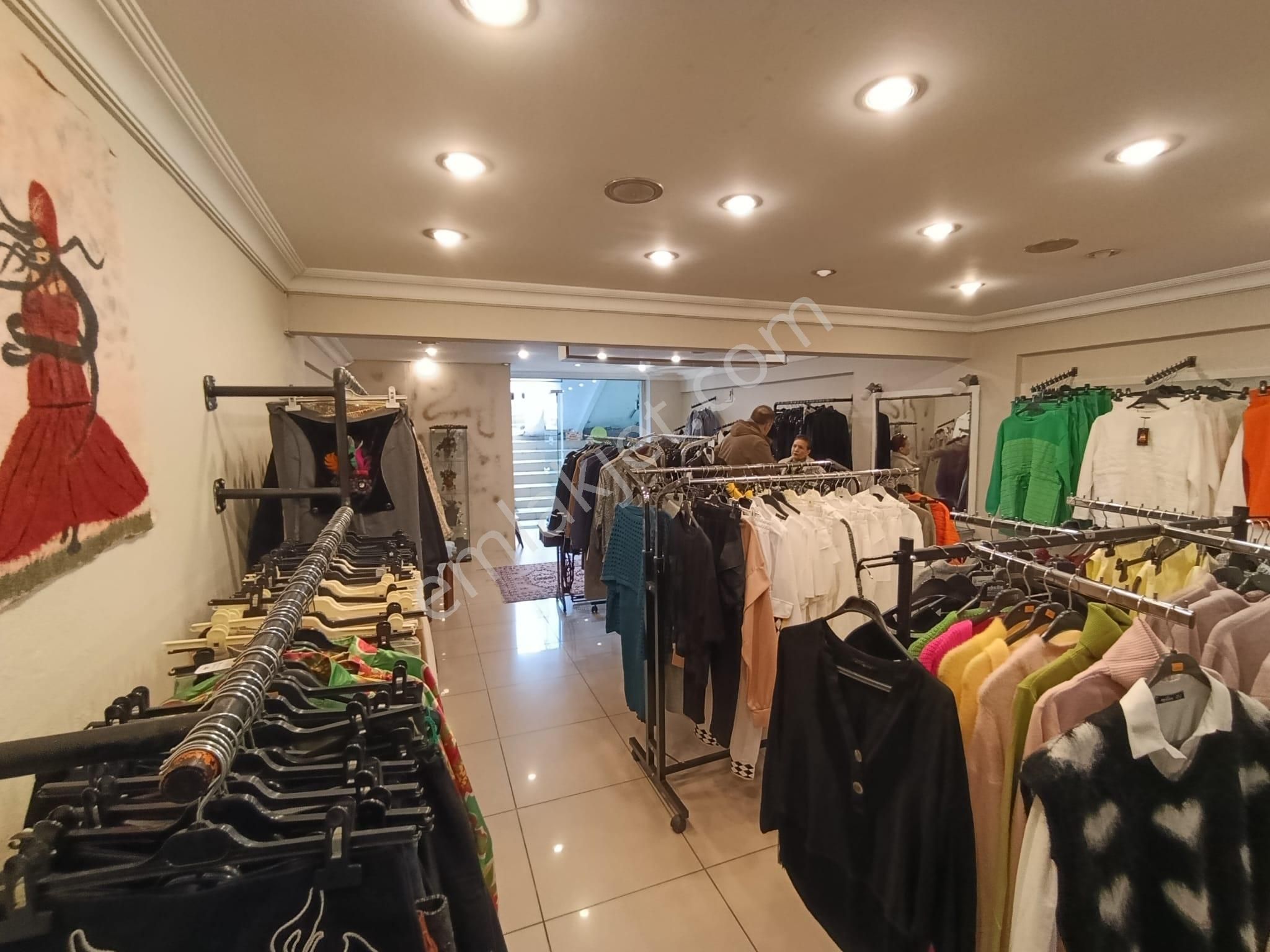 Maltepe ,de Depo Dükkancadde Üzeri 2 Katlı 140 M2 Kiralık İşyeri