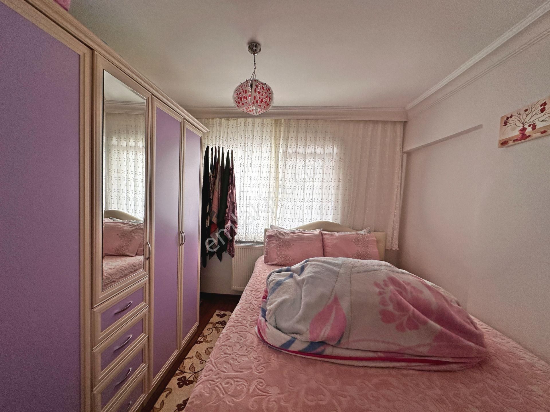 Şahintepe Mahallesinde Cadde Yakını Ön Cephede 3 Balkonlu 3+1 Satılık Daire - Görsel 10