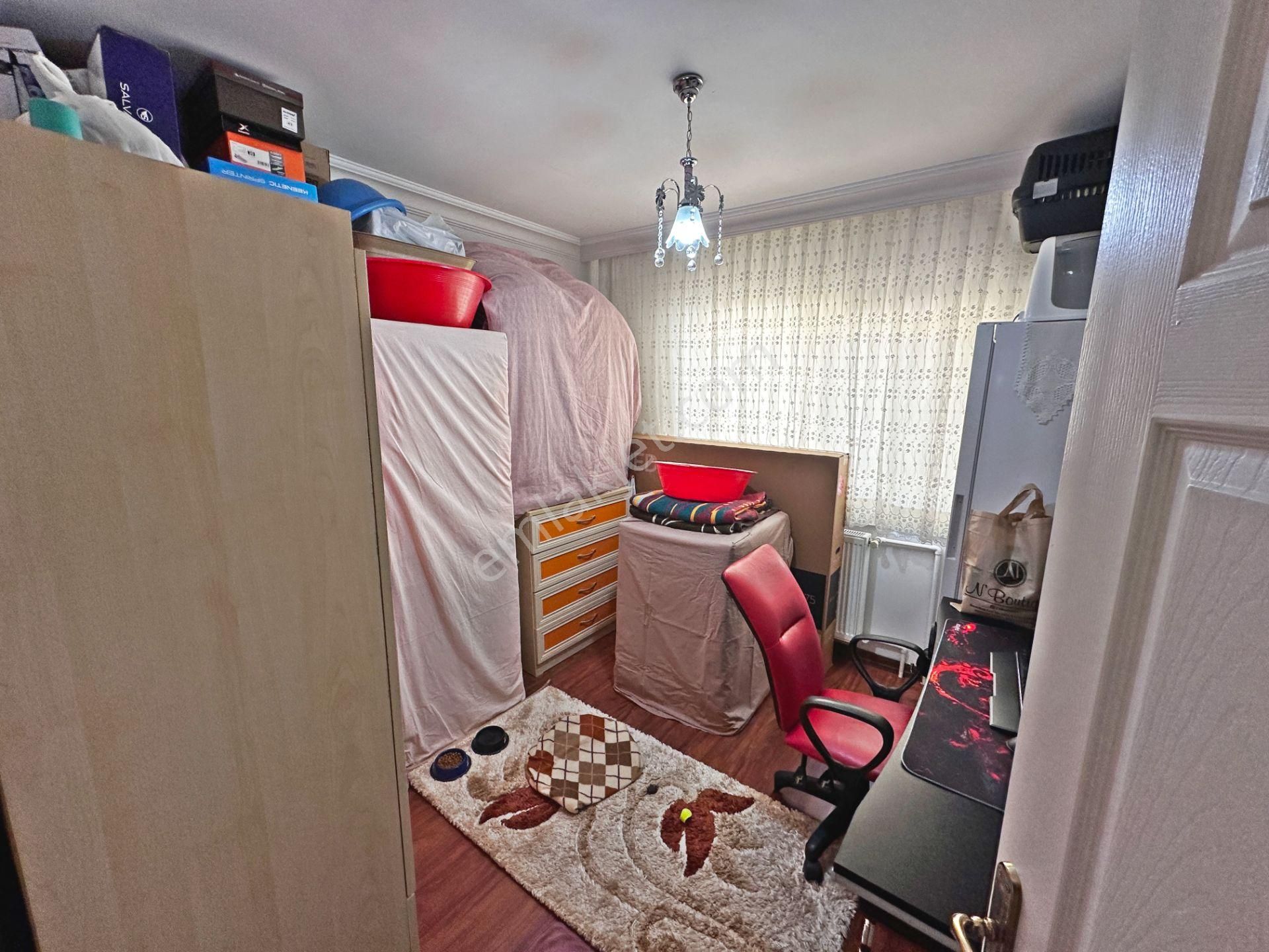 Şahintepe Mahallesinde Cadde Yakını Ön Cephede 3 Balkonlu 3+1 Satılık Daire - Görsel 14