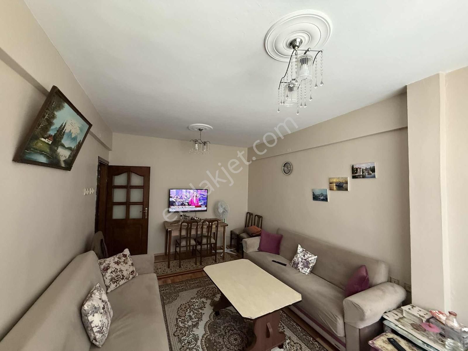 Gültepe Mahallesi'nde Satılık 3 + 1 Daire