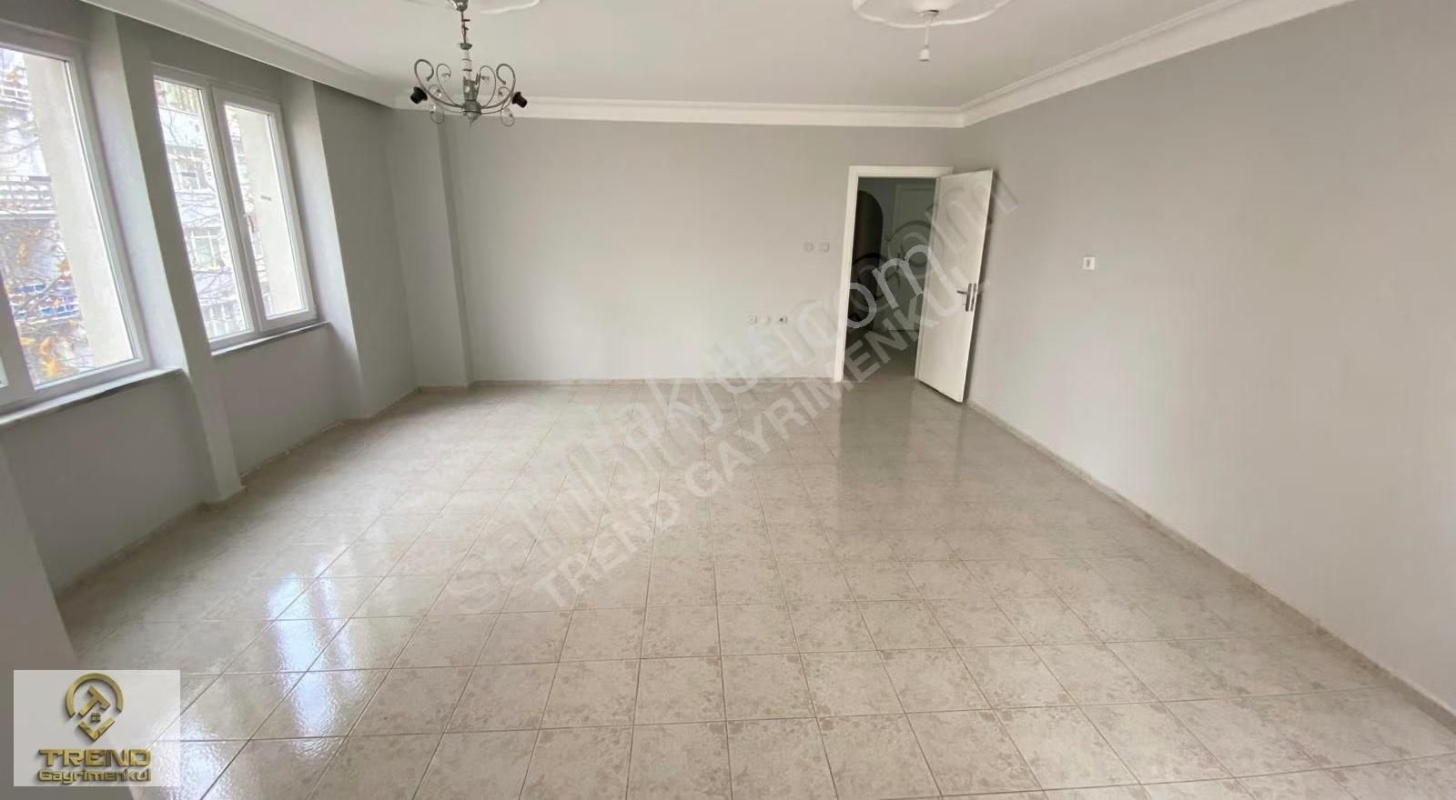 Trend'den Merkezde Tadilatlı 3+1 140m2 Asansörlü Arakat Daire - Görsel 8