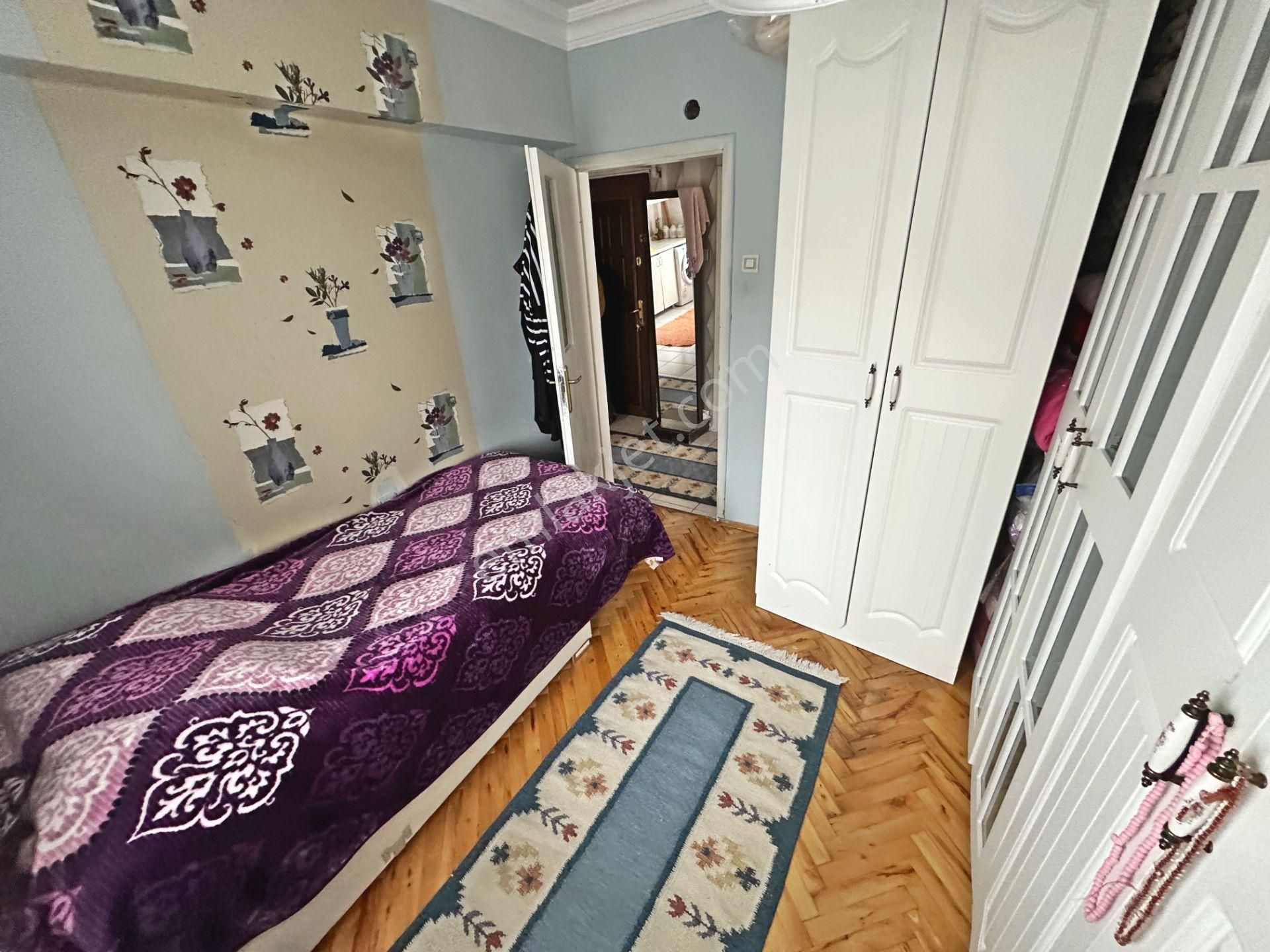 30 Ağustos Okul Yakını Katta Ön Cephede 3+1 Satılık Daire - Görsel 15