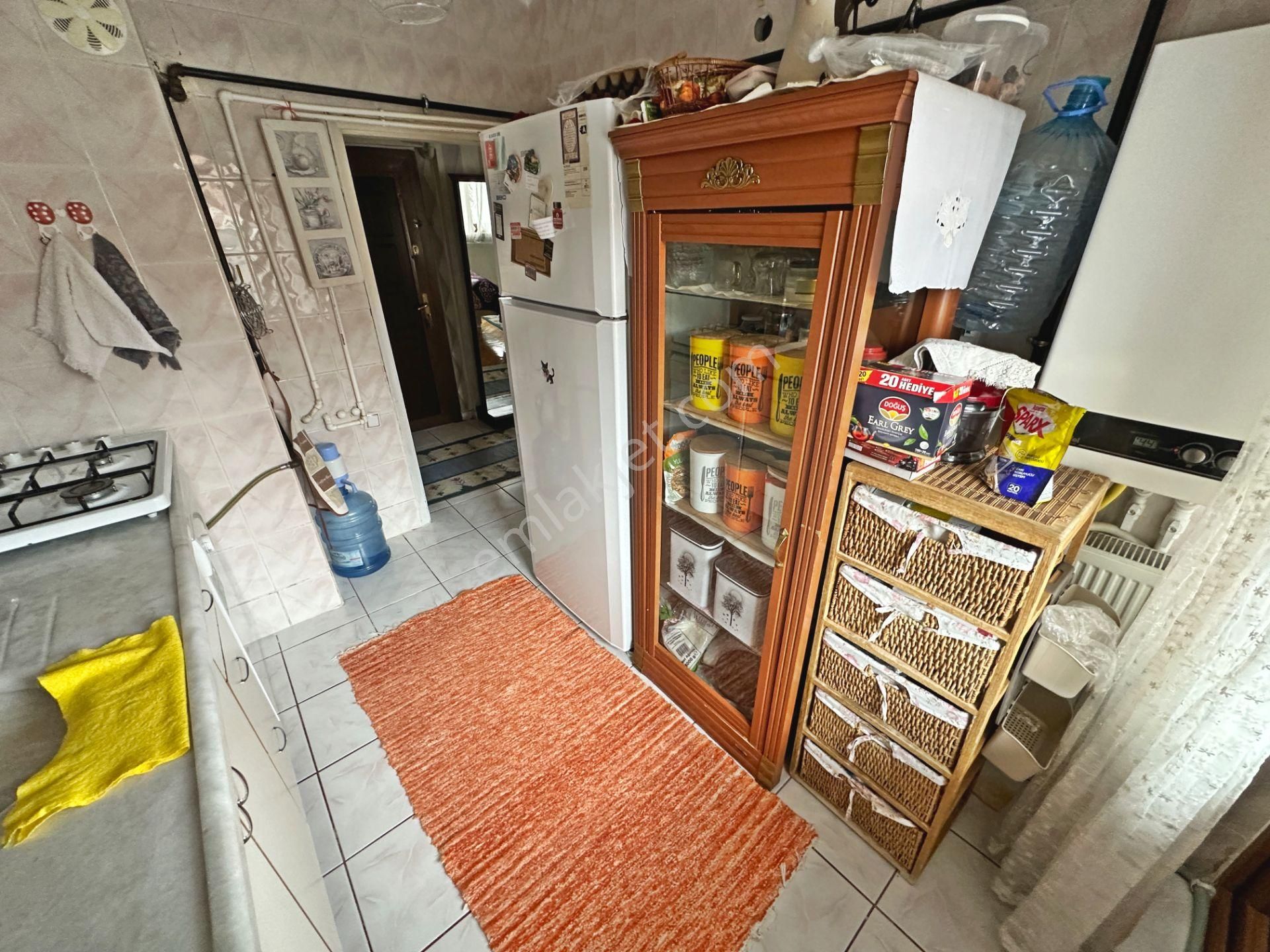 30 Ağustos Okul Yakını Katta Ön Cephede 3+1 Satılık Daire - Görsel 12