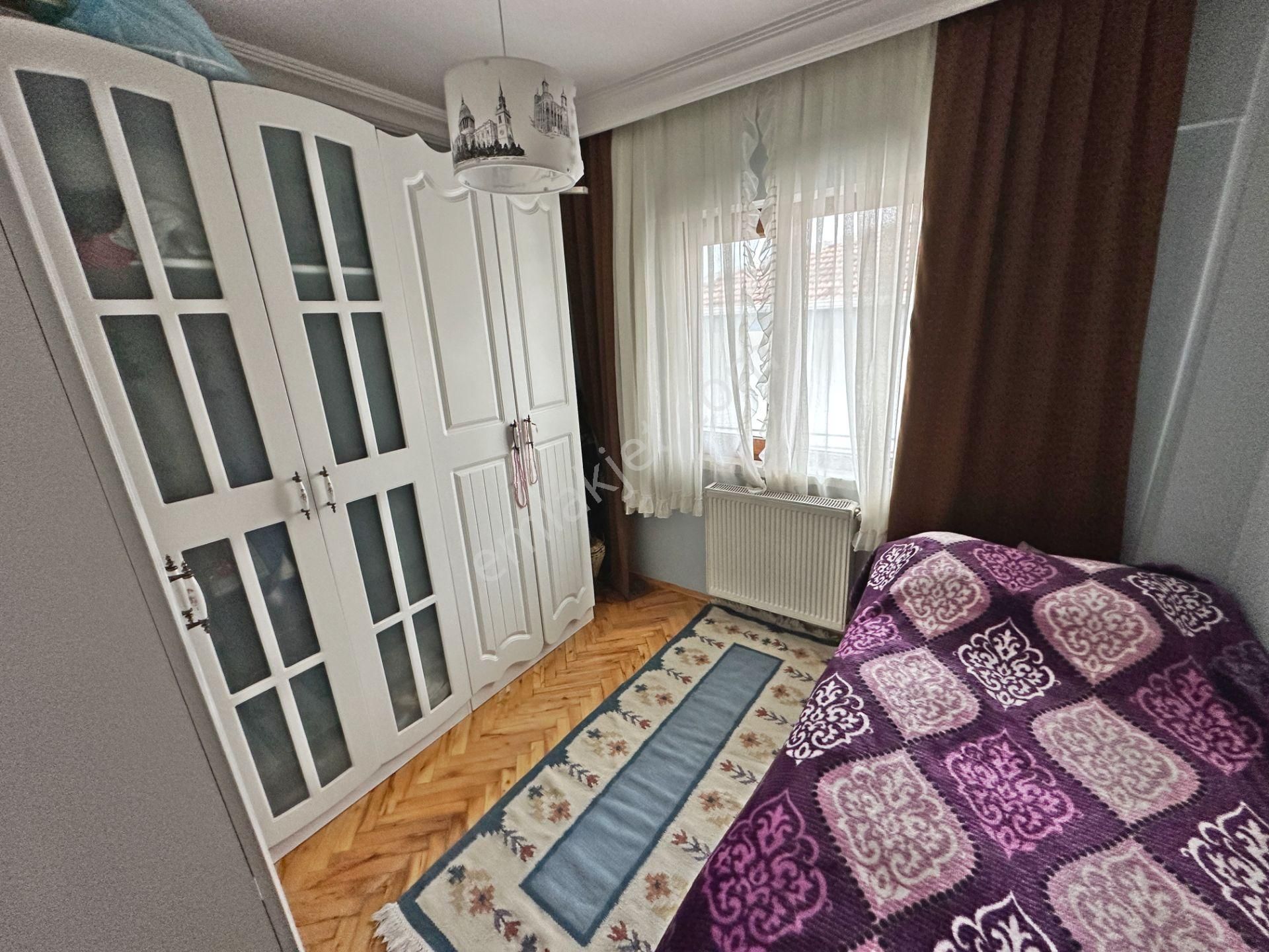 30 Ağustos Okul Yakını Katta Ön Cephede 3+1 Satılık Daire - Görsel 14