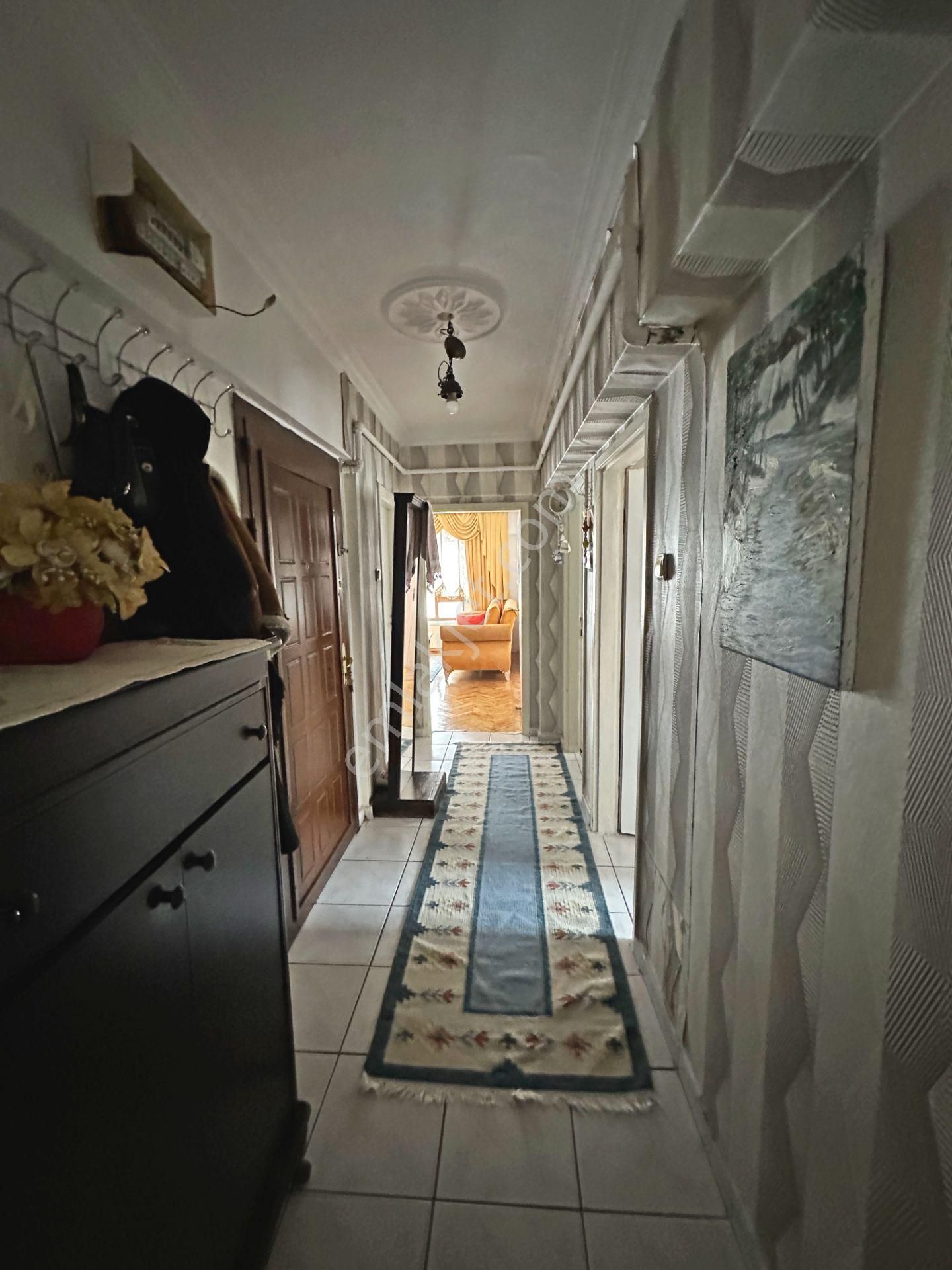 30 Ağustos Okul Yakını Katta Ön Cephede 3+1 Satılık Daire - Görsel 23