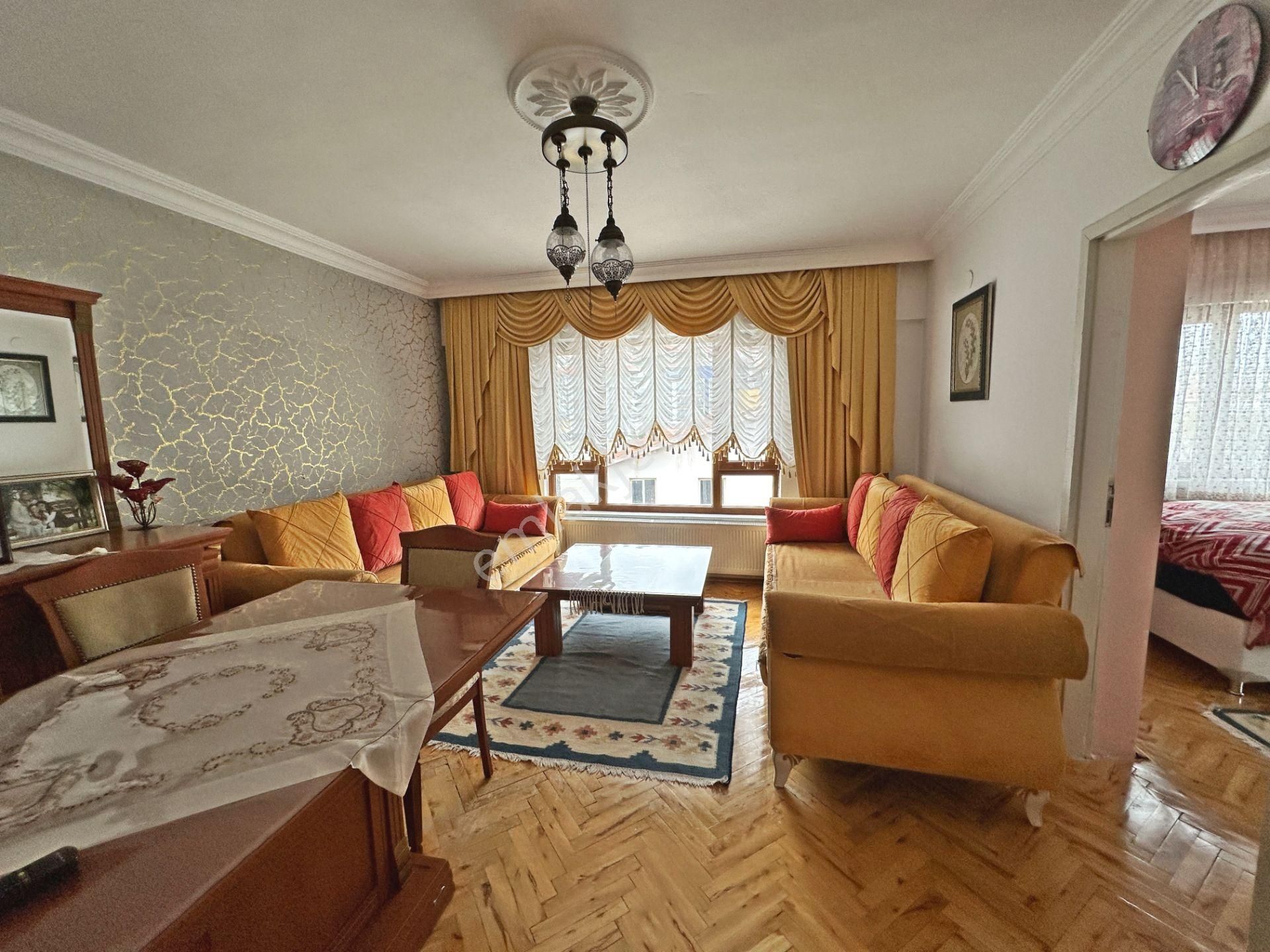 30 Ağustos Okul Yakını Katta Ön Cephede 3+1 Satılık Daire - Görsel 2