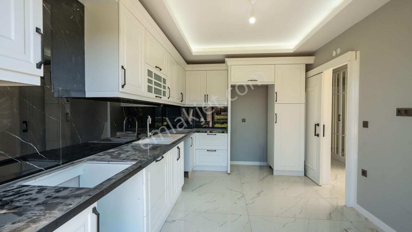 Muğla Menteşe Yenice'de Satılık 4+1 Lüks Villa - Görsel 16