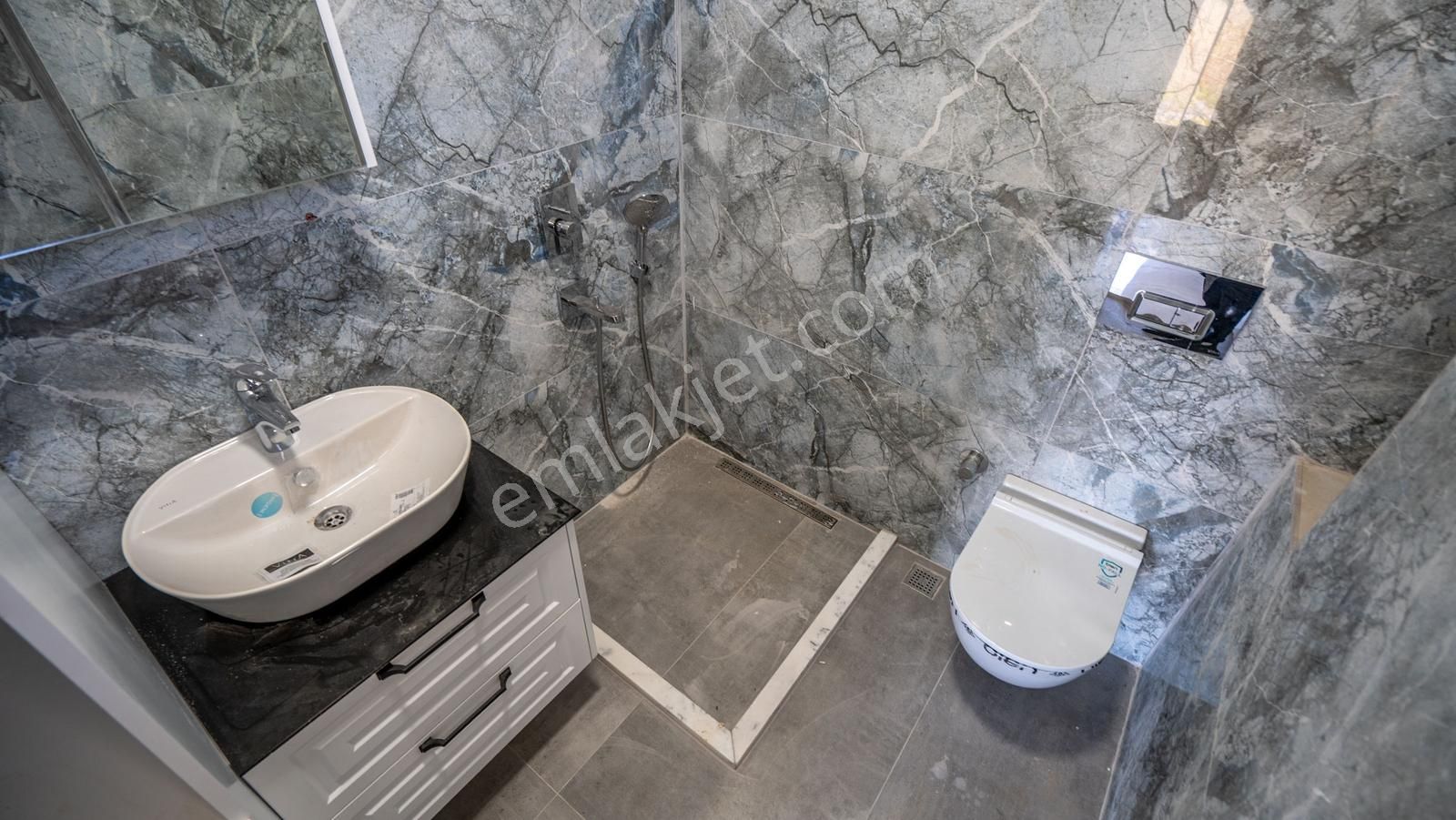 Muğla Menteşe Yenice'de Satılık 4+1 Lüks Villa - Görsel 32