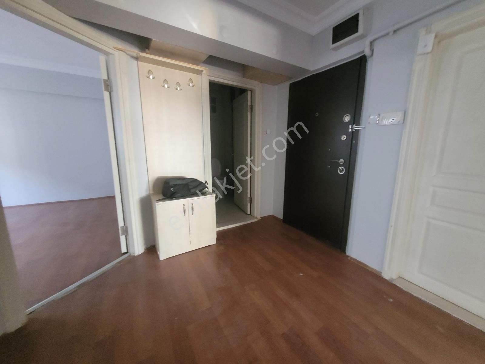 Gün Işığı İçinde Merkezi Konumda Ara Katta 3 Oda 1 Salon - Görsel 11