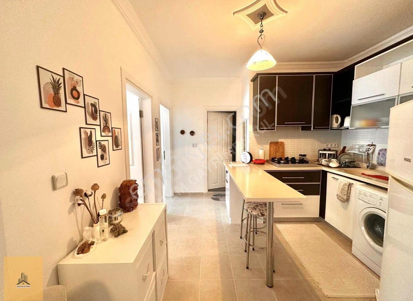 Efeler ‘de 2+1,havuzlu Güvenlikli Sitede Ön Cephe Ara Kat Eşyalı Daire - Görsel 11