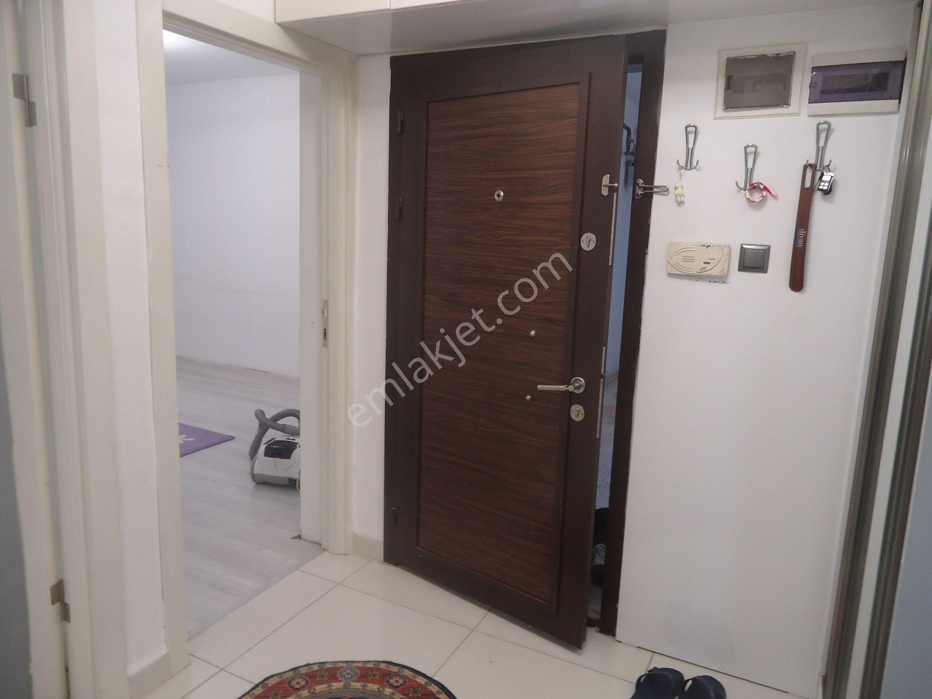 Aydınlıkevlerde 3+1 Geniş Satılık Daire Gizem Emlaktan - Görsel 8