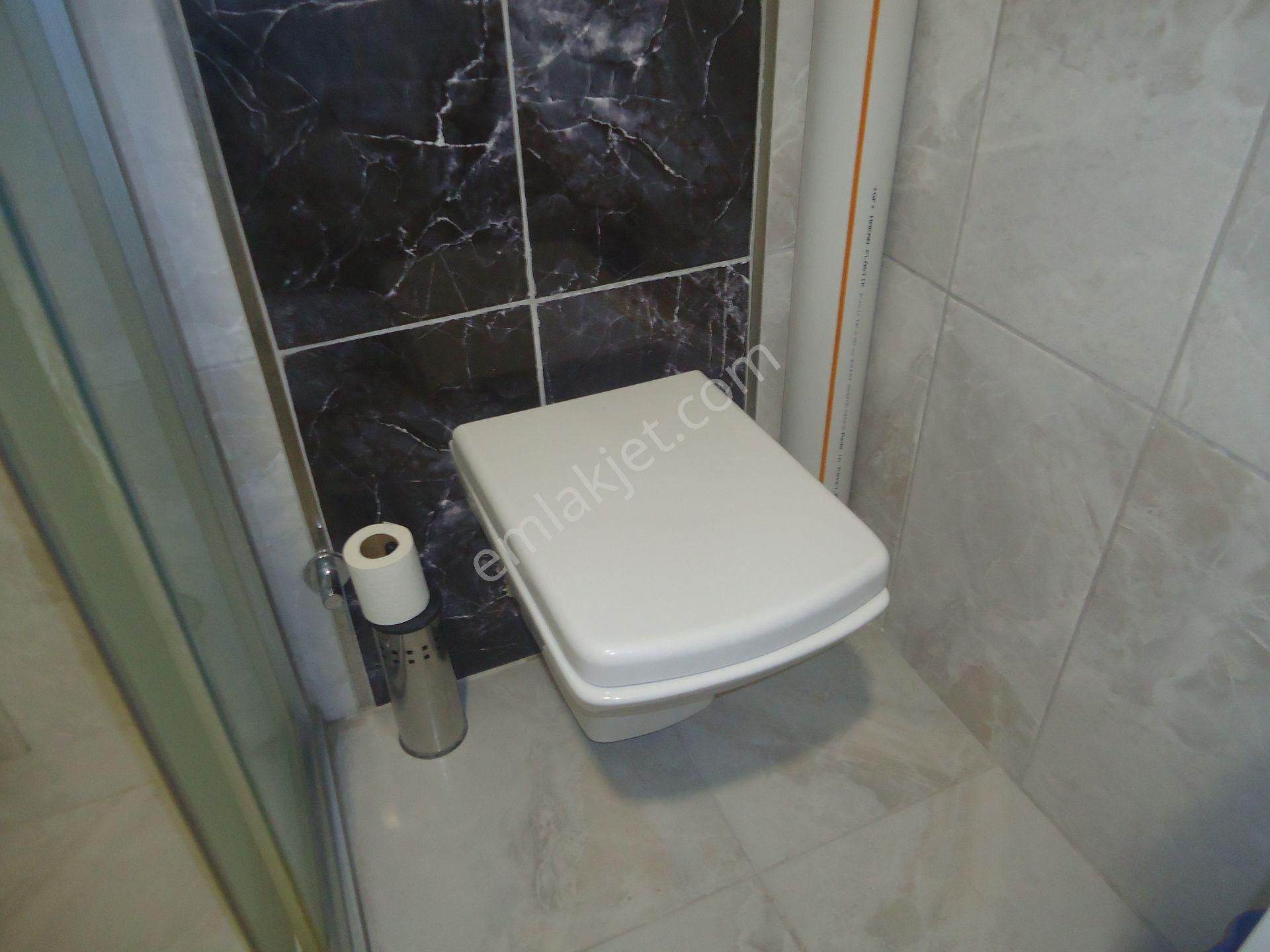 Aydınlıkevlerde 3+1 Geniş Satılık Daire Gizem Emlaktan - Görsel 28