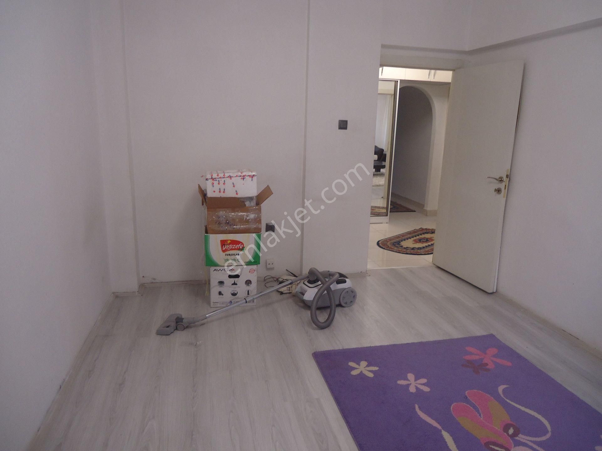 Aydınlıkevlerde 3+1 Geniş Satılık Daire Gizem Emlaktan - Görsel 11