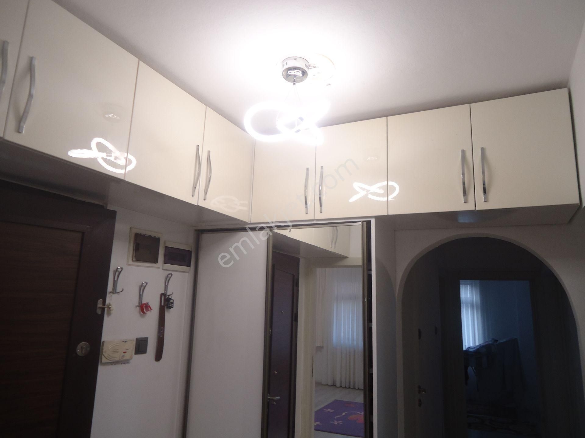 Aydınlıkevlerde 3+1 Geniş Satılık Daire Gizem Emlaktan - Görsel 7