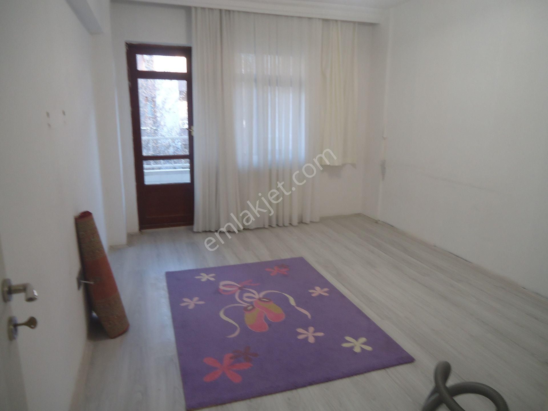 Aydınlıkevlerde 3+1 Geniş Satılık Daire Gizem Emlaktan - Görsel 10