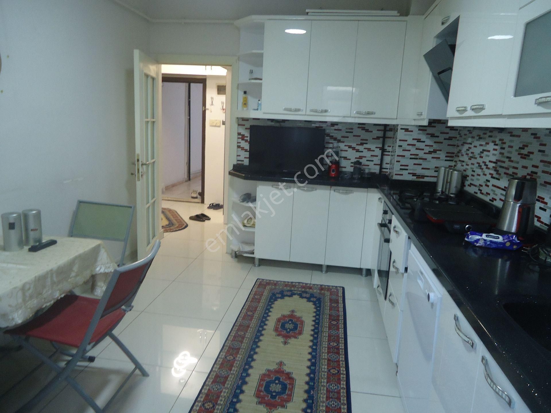 Aydınlıkevlerde 3+1 Geniş Satılık Daire Gizem Emlaktan - Görsel 23