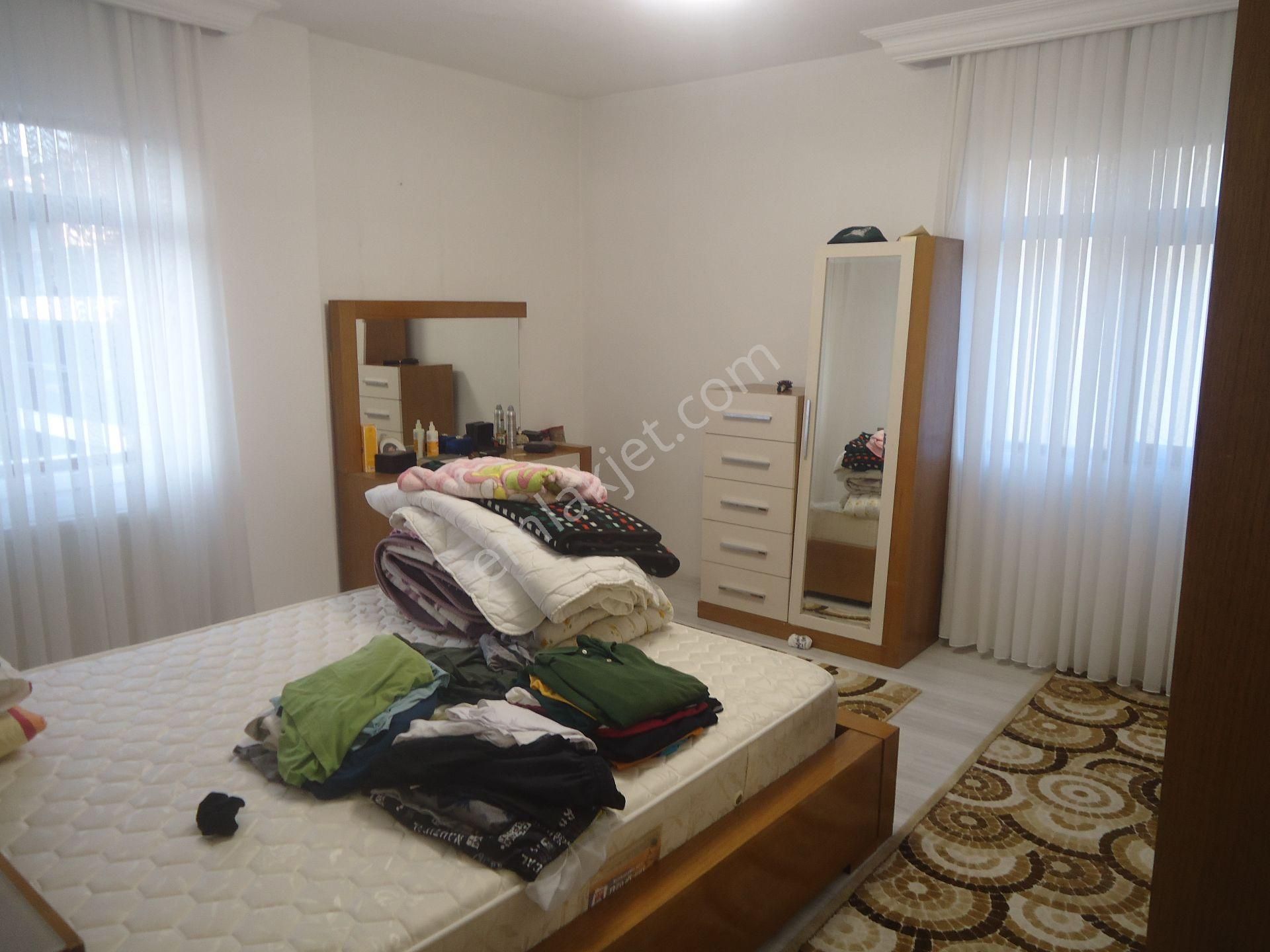 Aydınlıkevlerde 3+1 Geniş Satılık Daire Gizem Emlaktan - Görsel 32