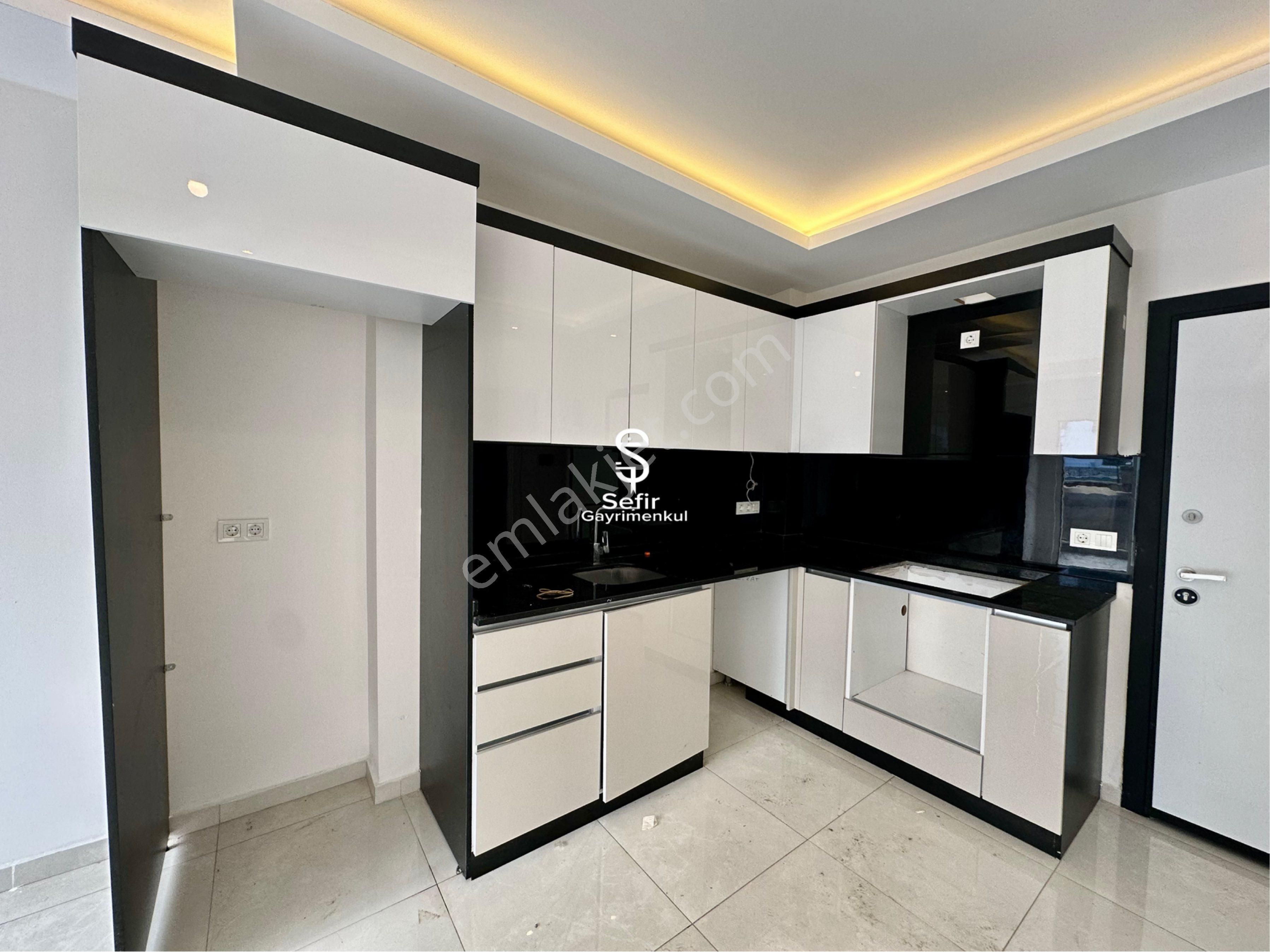 Alanya Oba'da Kiralık 1+1 Eşyasız Havuzlu Yeni Daire - Görsel 2