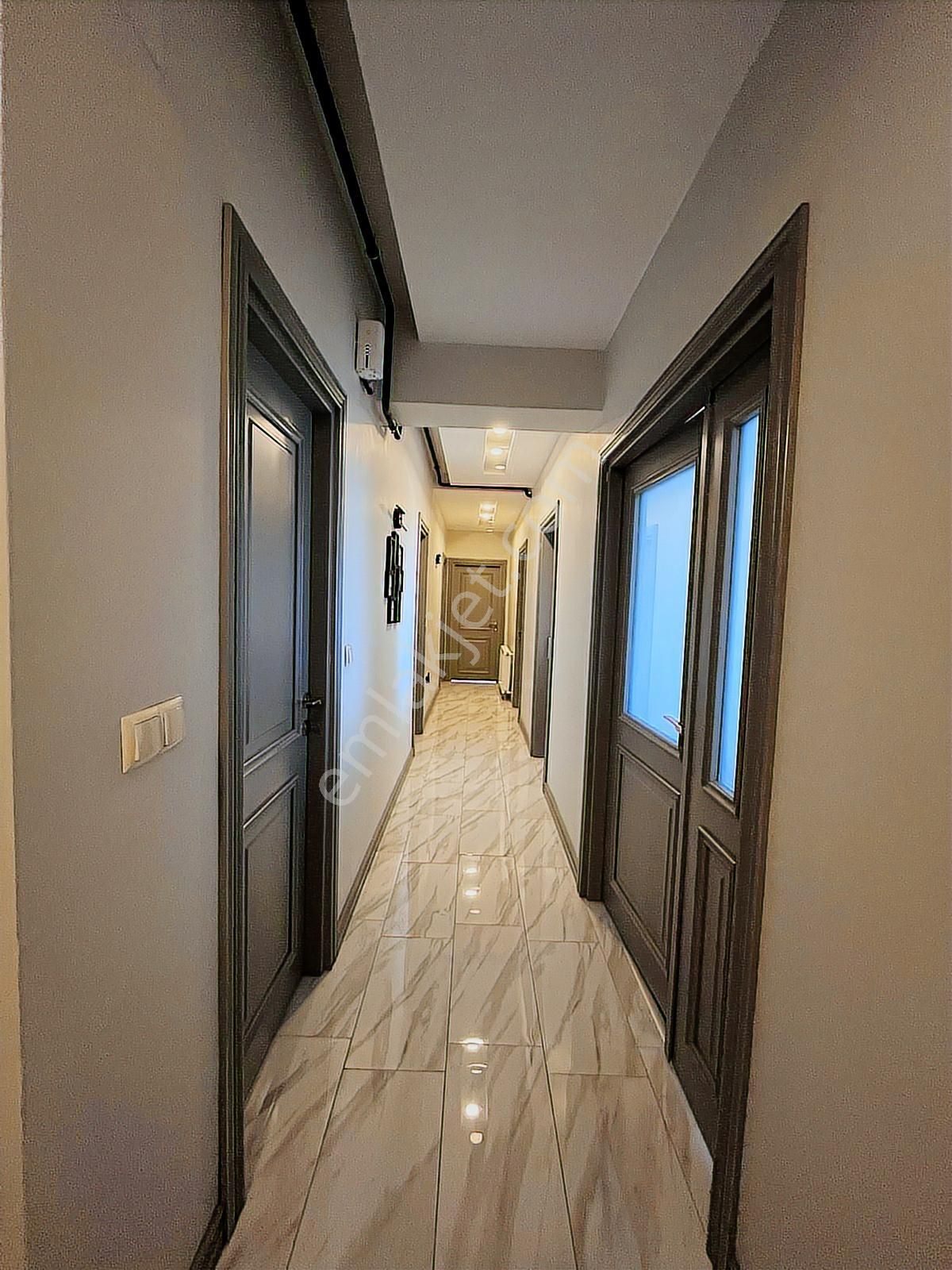 Kenan Evren Bulvarına Yürüyüş Mesafesinde 3+1 Kombili Lüx Daire - Görsel 27