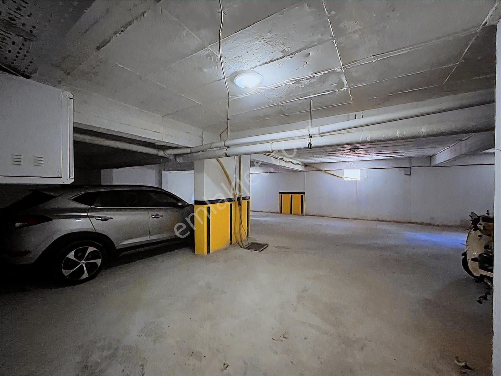 Kenan Evren Bulvarına Yürüyüş Mesafesinde 3+1 Kombili Lüx Daire - Görsel 30