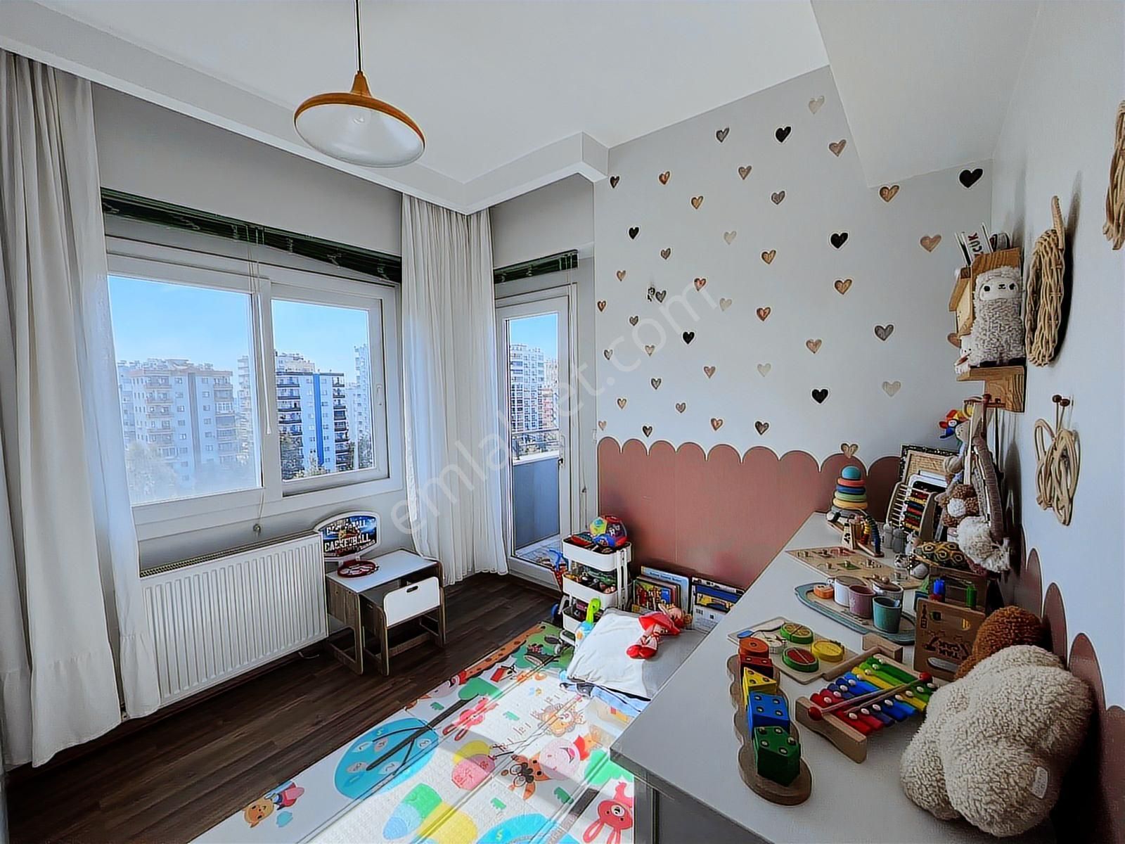 Kenan Evren Bulvarına Yürüyüş Mesafesinde 3+1 Kombili Lüx Daire - Görsel 22