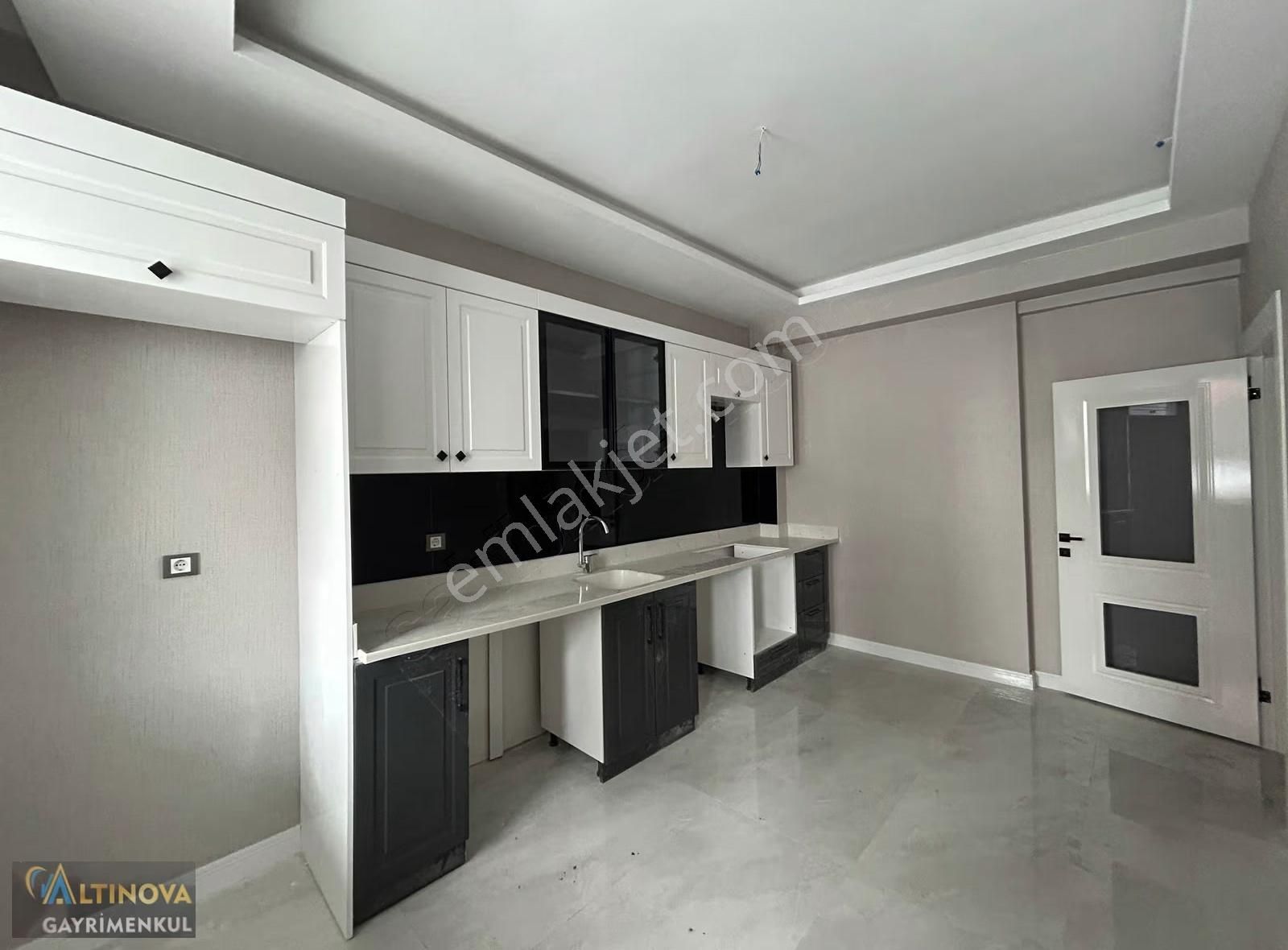 Keçiörende Şehir Merkezine Yakın Sıfır Satılık 2+1 Daire