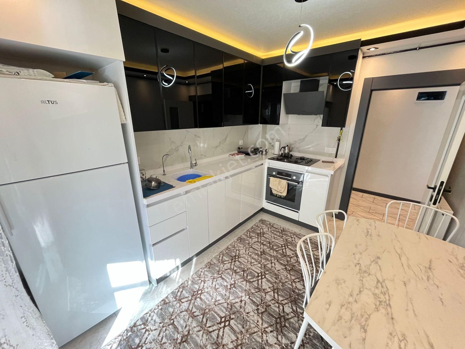 Keçiören Karakaya Mah 3+1 125m2 Katta Asansörlü Daire