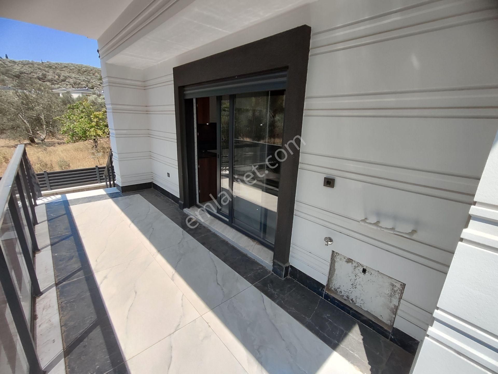 Kardeş'ten Güre'de Bahçeli Süper Lüks Tam Müstakil 3+1 Villa - Görsel 4