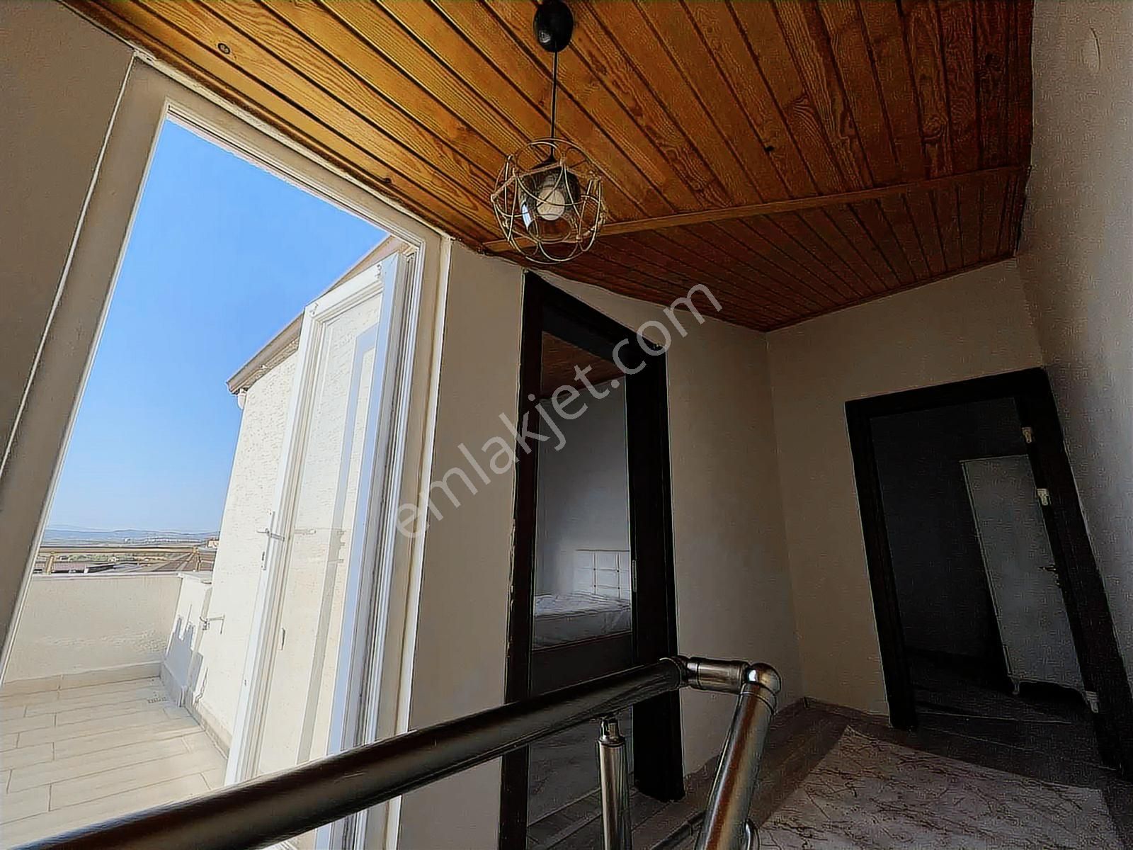 Yamaner'den 25 Bin Kira Getirili Yüksek M2 Teraslı 3+1 Dubleks - Görsel 6