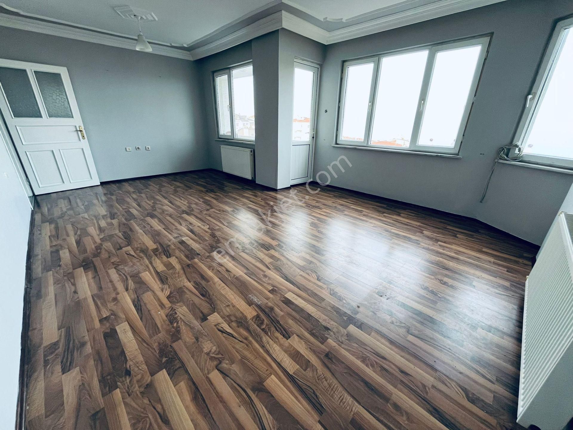 Mudanya Yeni Mh. Kiralık 3+1 Masrafsız Geniş Daire - Görsel 8