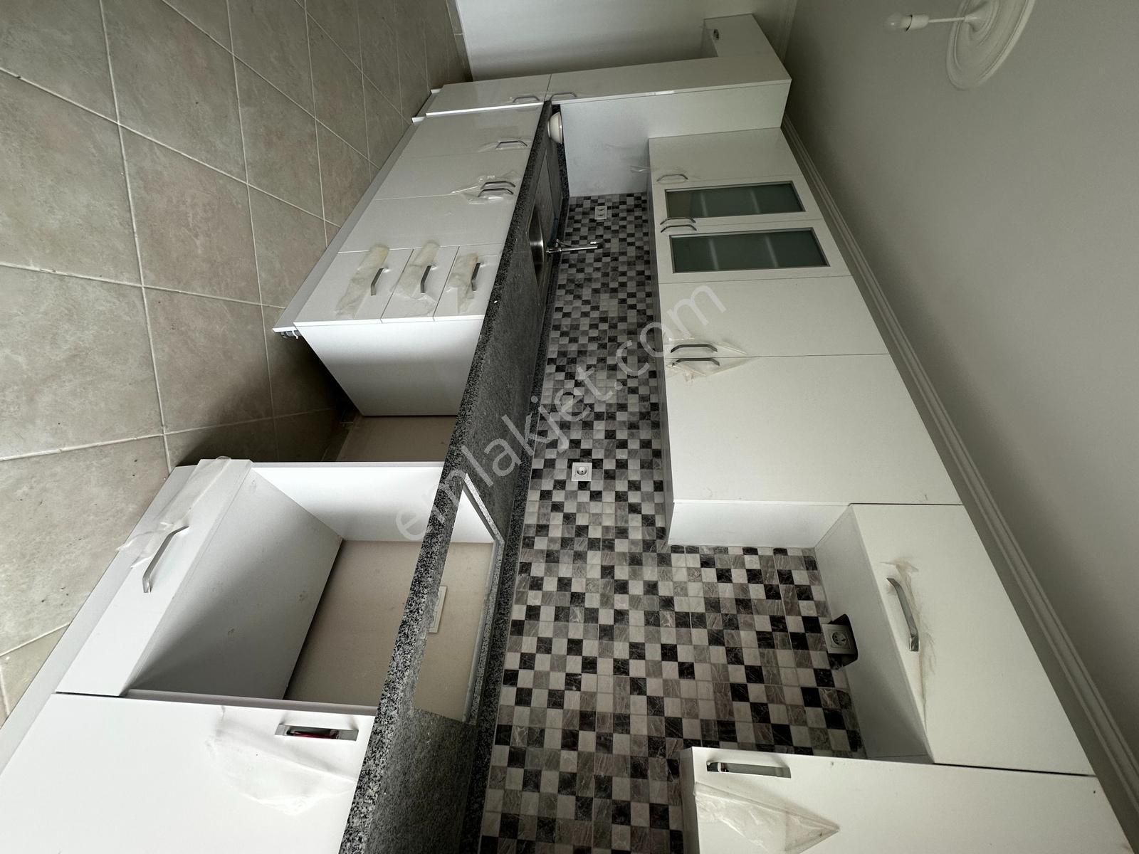 Melek Demir Gayrimenkulden Tuzla Aydınlı Sıfır 3+1 Daire - Görsel 4