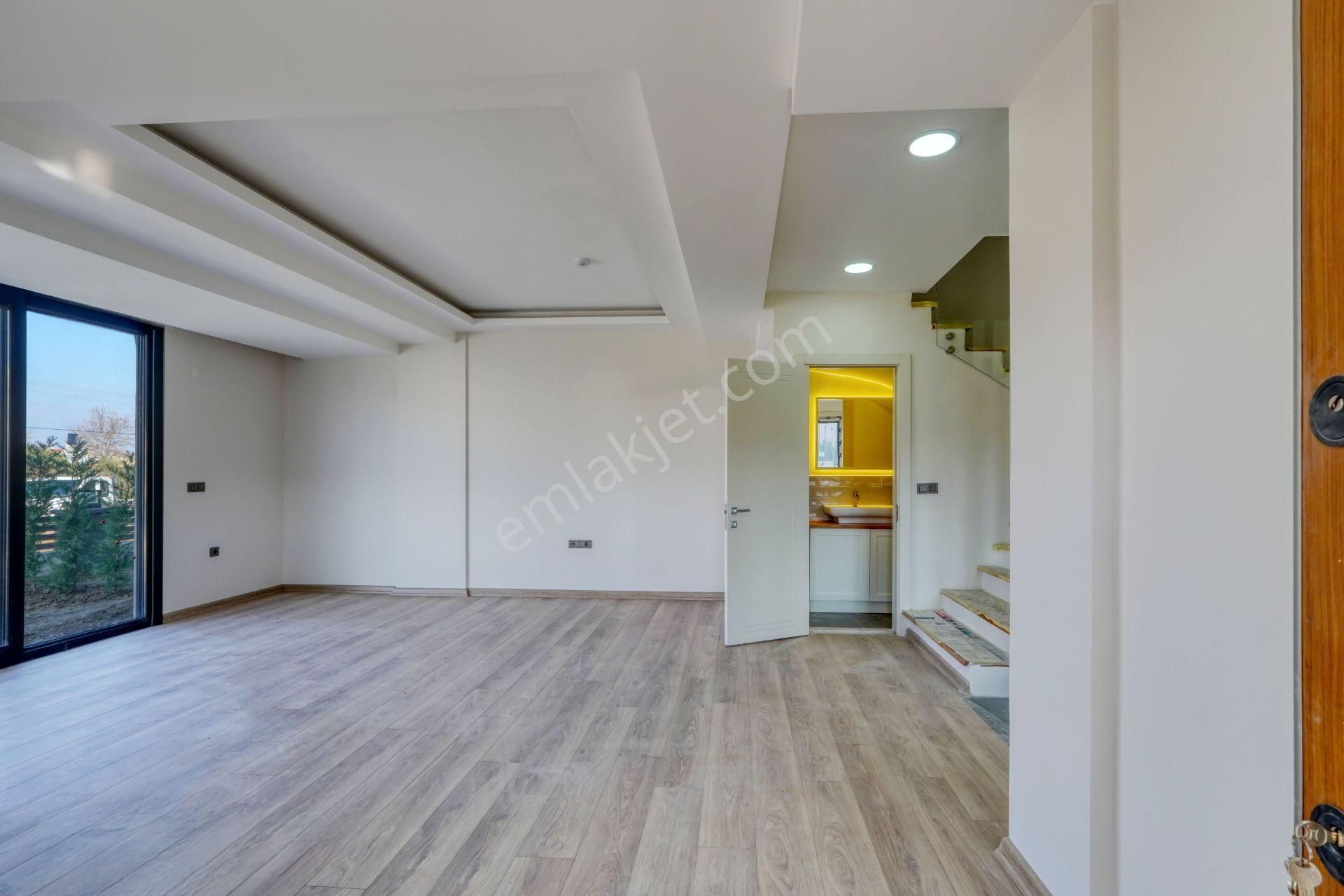 Keller Williams Ad Team'den Müstakil Havuzlu Villa - Görsel 12