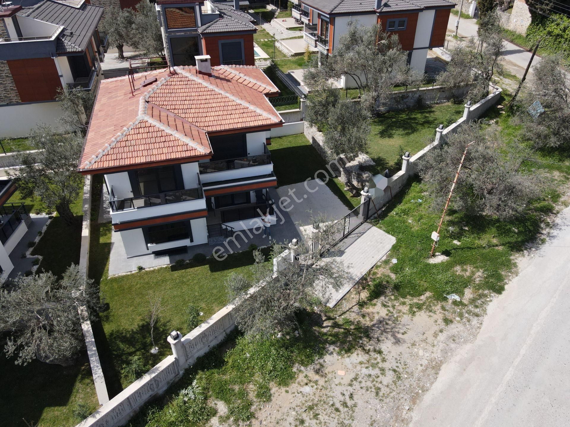 Gürede Şehrin Gürültüsünden Uzakta Doğayla Baş Başa 7+1 Villa - Görsel 4