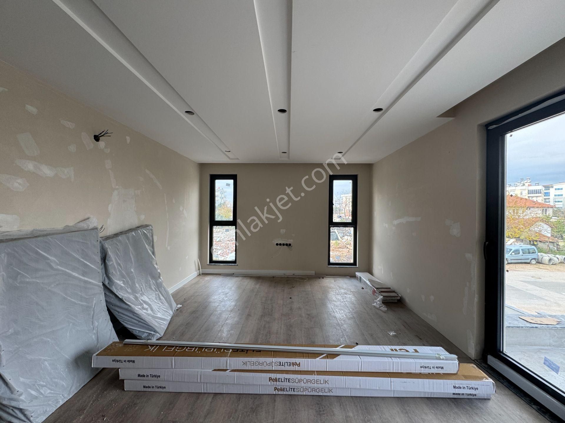 Kızıltoprakta Yerden Isıtmalı G.odalı Geniş Lüks 3+1 'ler - Görsel 7