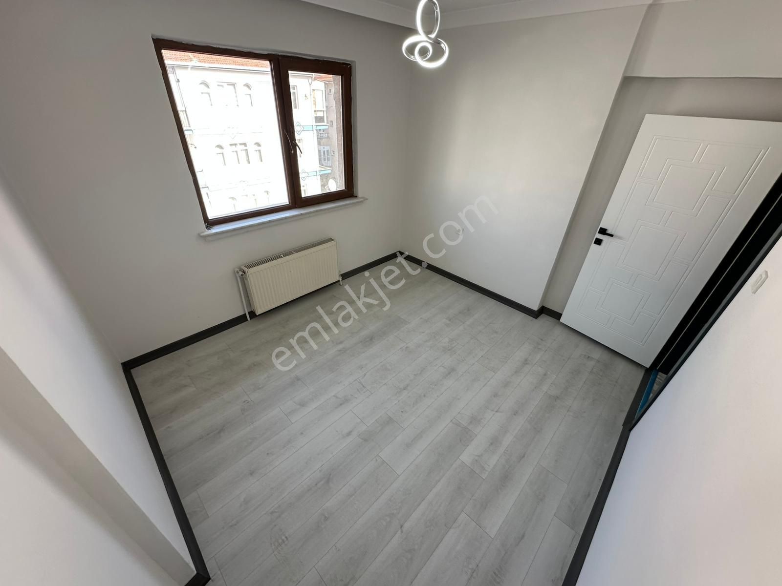 Akşemsettin Mh^de Bağımsz 3 Balkonlu Ultra Lüx Yapılı 4+1 Rüya Gibi Teras ! - Görsel 14
