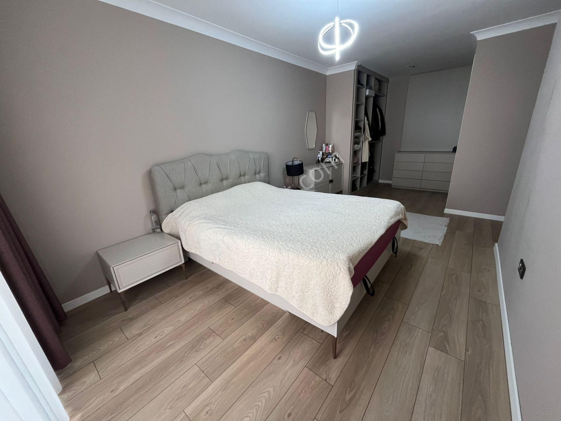 Ovacık Cepheli Bulvar Yakını Katta Lüx Yapıda Satılık 4+1 - Görsel 28