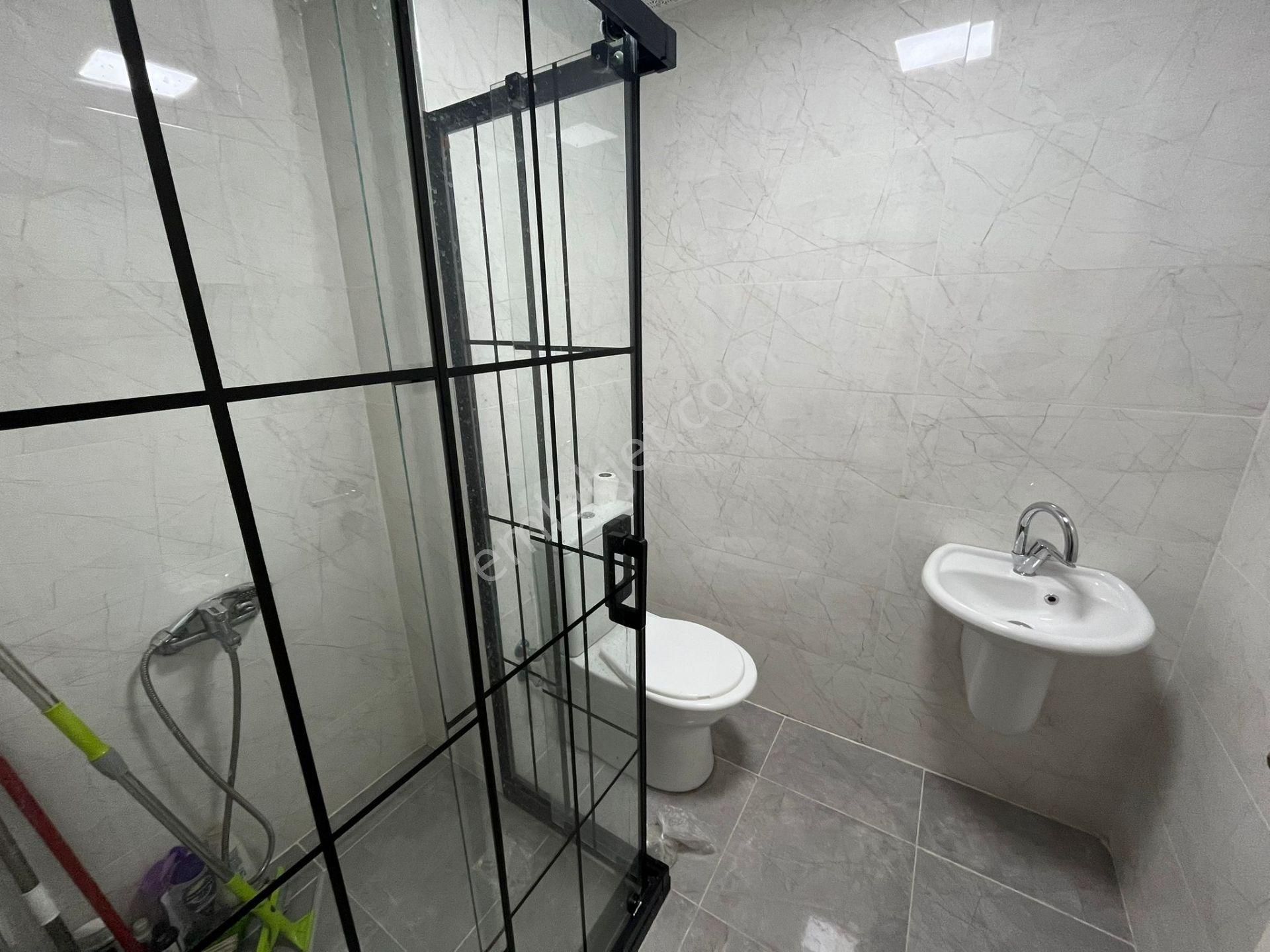 Ovacık Cepheli Bulvar Yakını Katta Lüx Yapıda Satılık 4+1 - Görsel 32