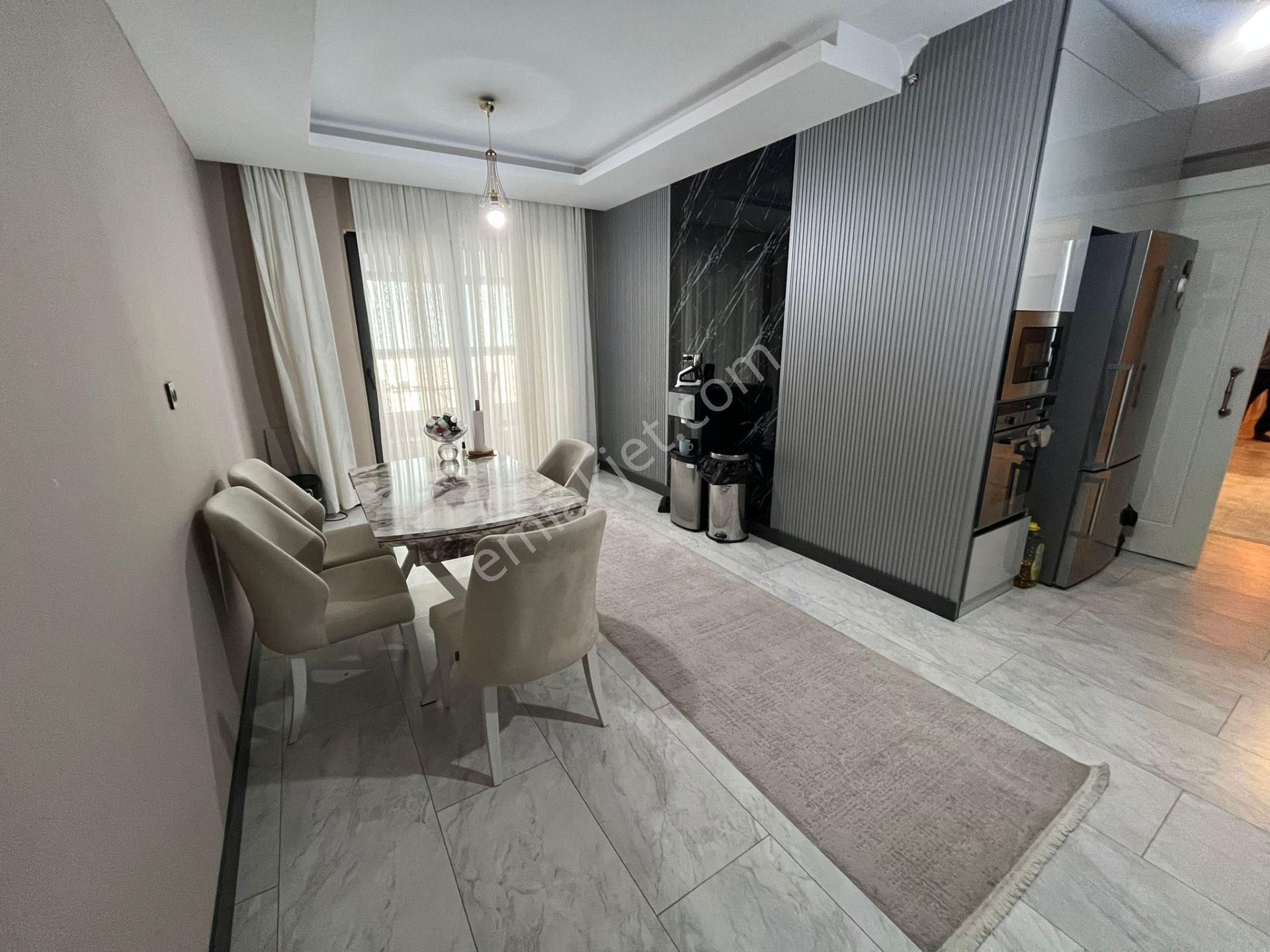 Ovacık Cepheli Bulvar Yakını Katta Lüx Yapıda Satılık 4+1 - Görsel 11