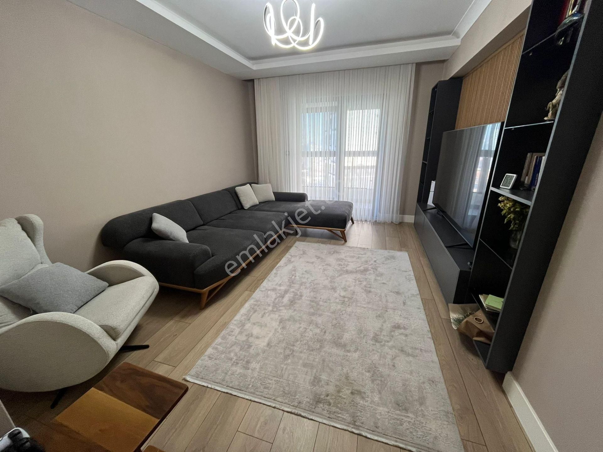 Ovacık Cepheli Bulvar Yakını Katta Lüx Yapıda Satılık 4+1 - Görsel 15