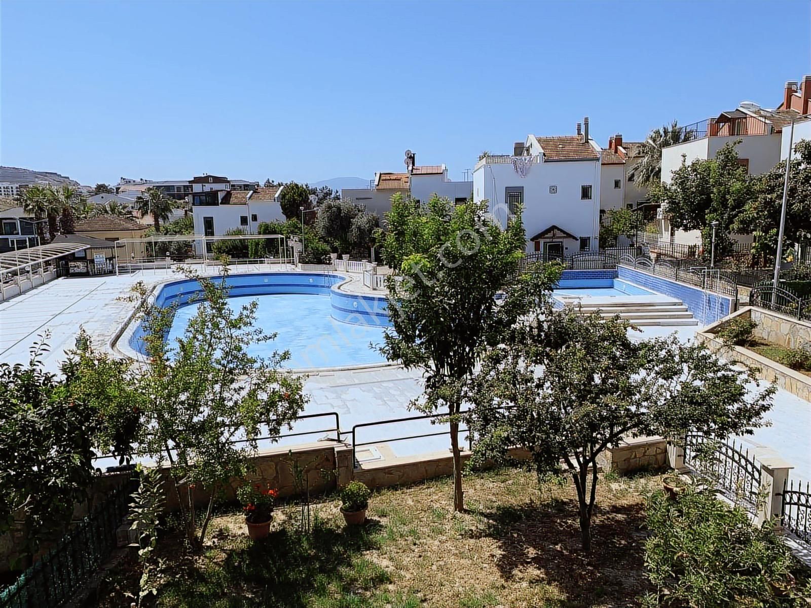 Kuşadası Kadınlar Denizi Bölgesinde 4+1 Satılık Tripleks - Görsel 4