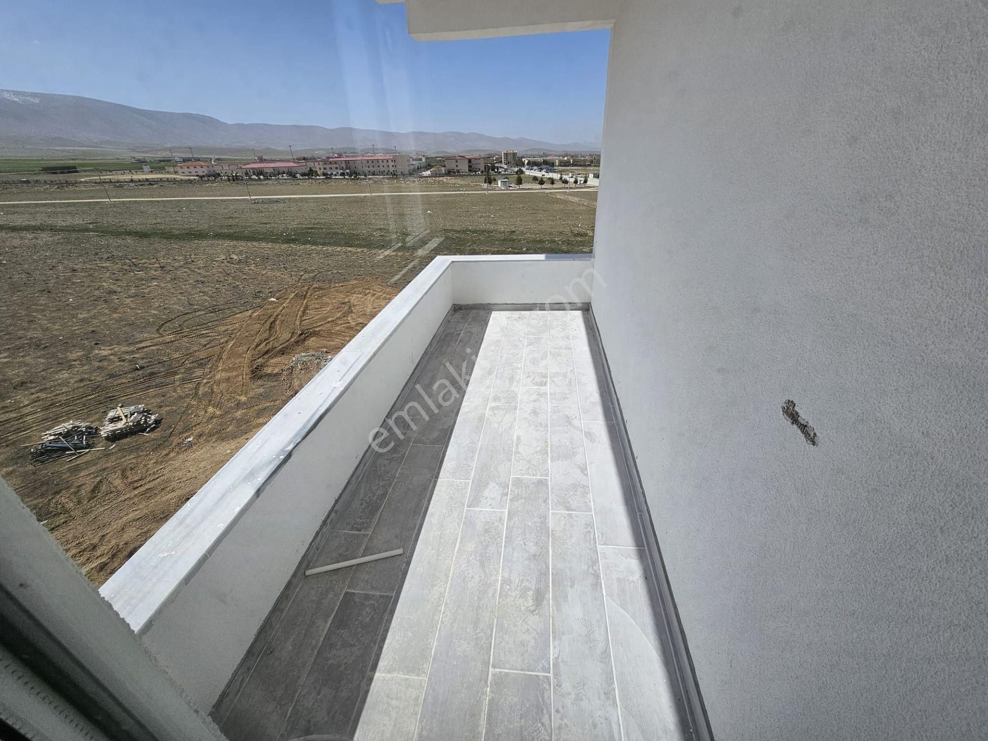 Diş Hastanesi Yanı 1+1 Geniş Sıfır Satılık Daire - Görsel 3