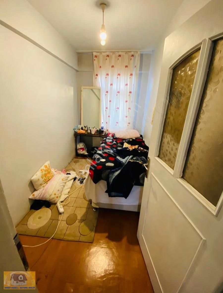 Ümraniye Esenkentte 3+1 20 Yıllık Daire Ara Kat - Görsel 3