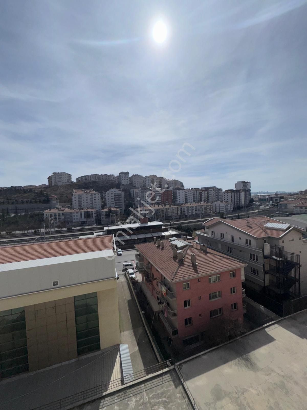 Merkez Emlak Plevne Cd Üstü 3+1 1 Kat Asansörlü 20 Yıl İskanlı - Görsel 15