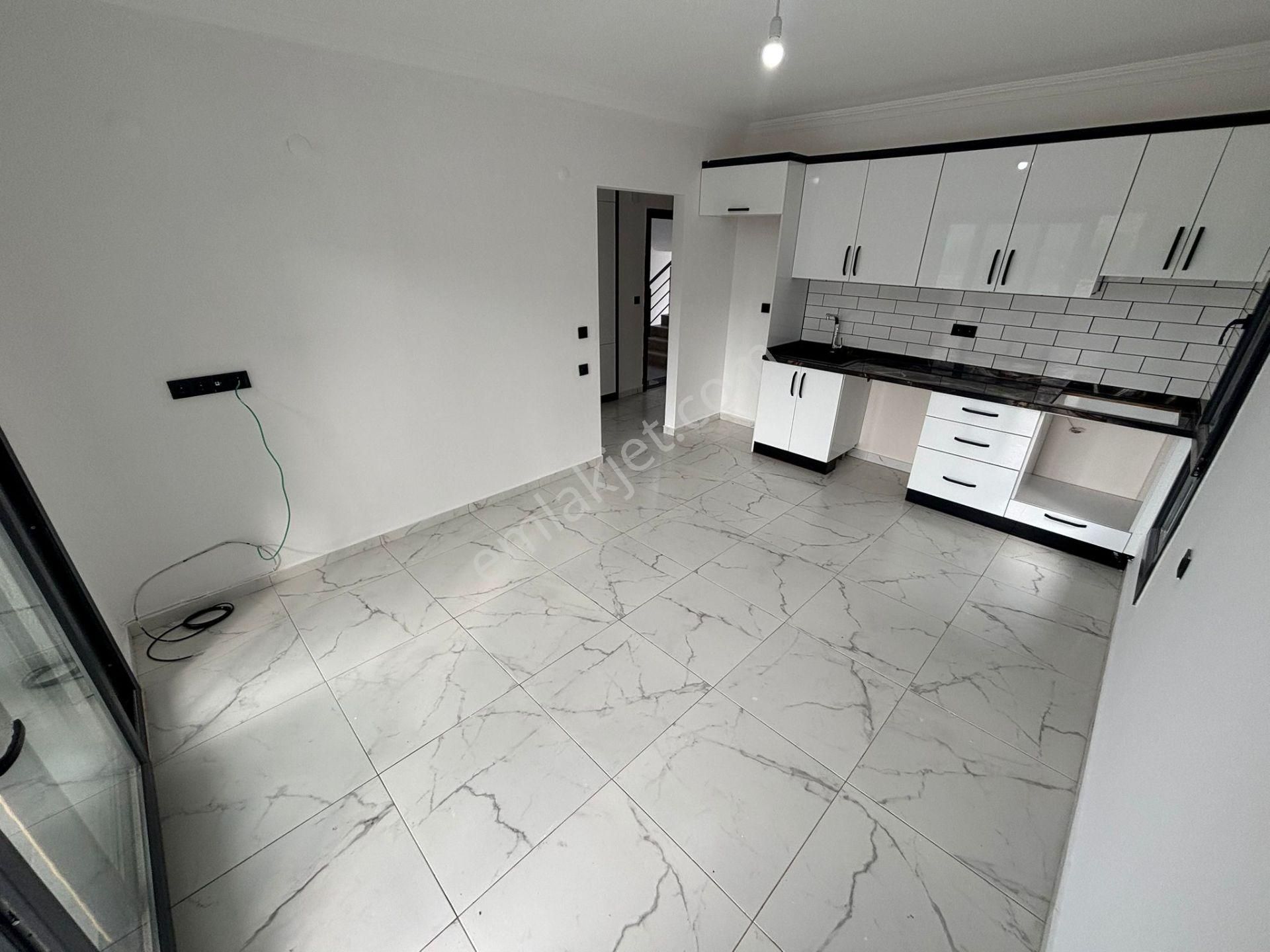 Didim Akbükte Havuzlu Sitede Geniş Bahçeli Satılık Daire - Görsel 7