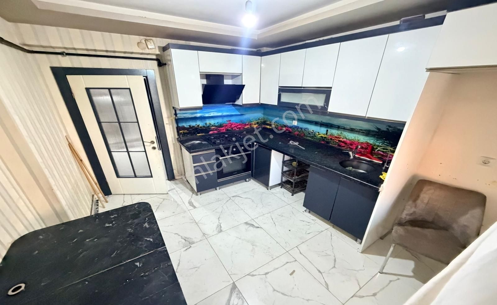 Çok Acil'den Ovacık Pazar Yakınında Y.giriş 4+1 Daire!