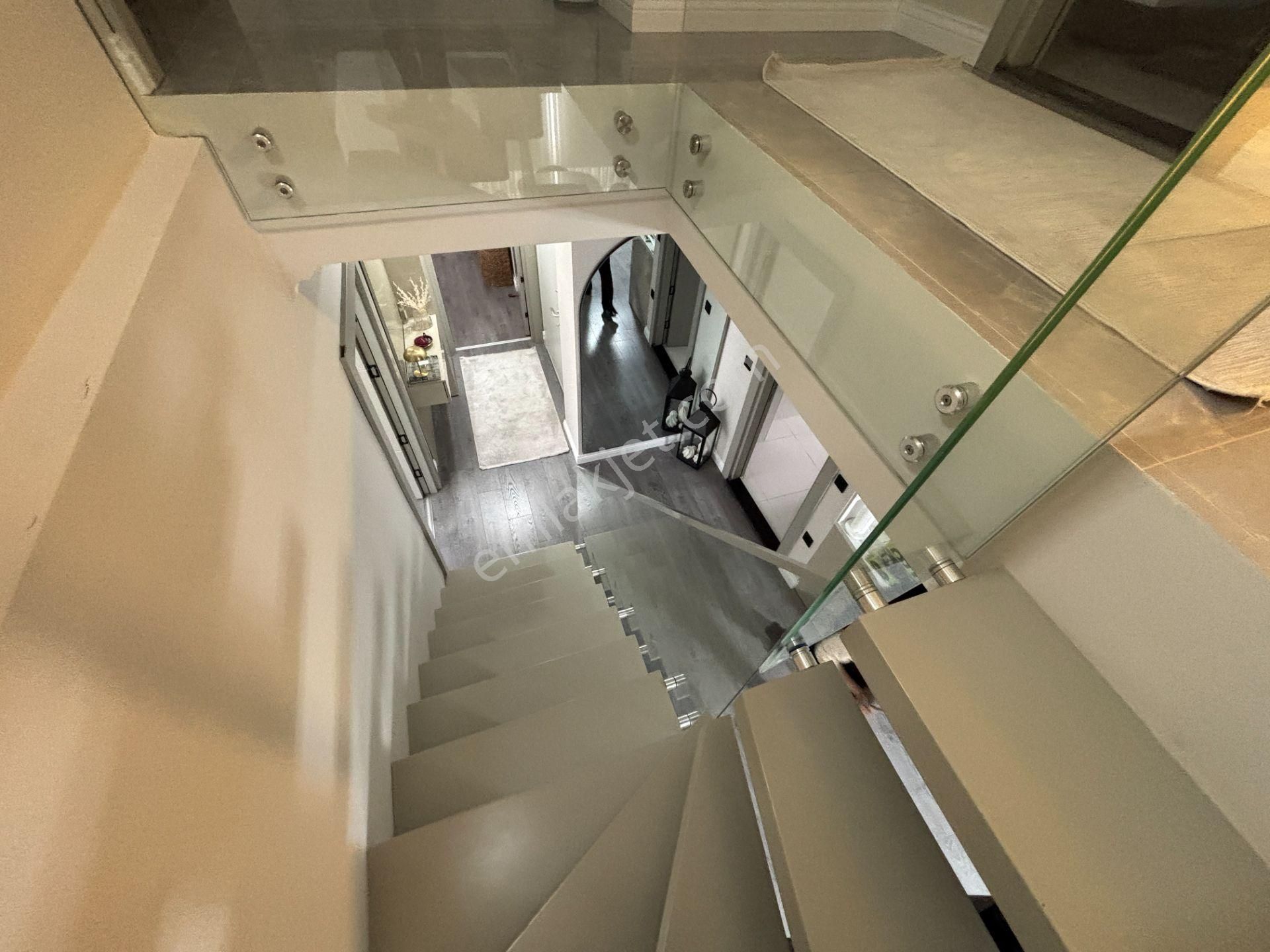 İçi Lüks Yapılı Konyaaltı Cadde Arkası Dubleks Daire - Görsel 21