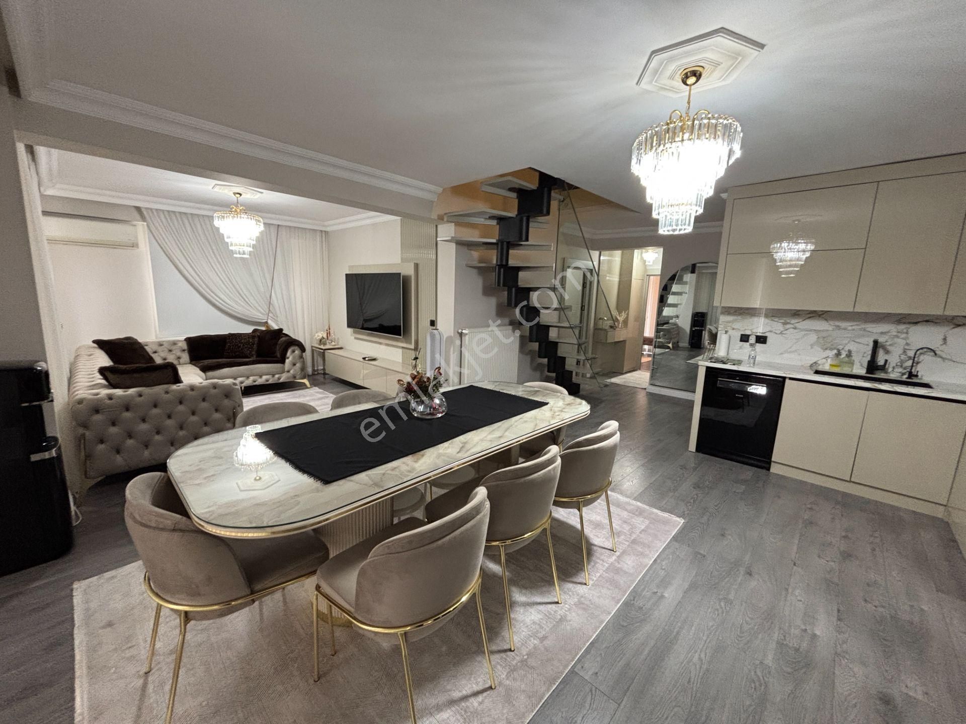 İçi Lüks Yapılı Konyaaltı Cadde Arkası Dubleks Daire