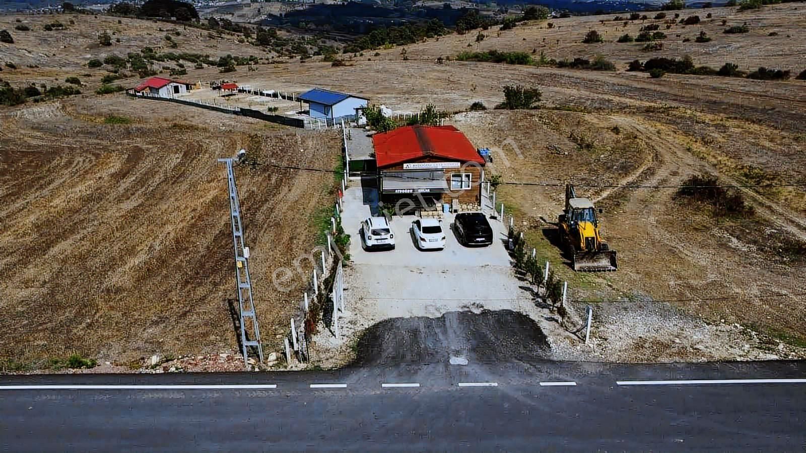 Şile Ağva Yoluna Cepheli Ticari İşletmeye Uygun Müstakil Ev