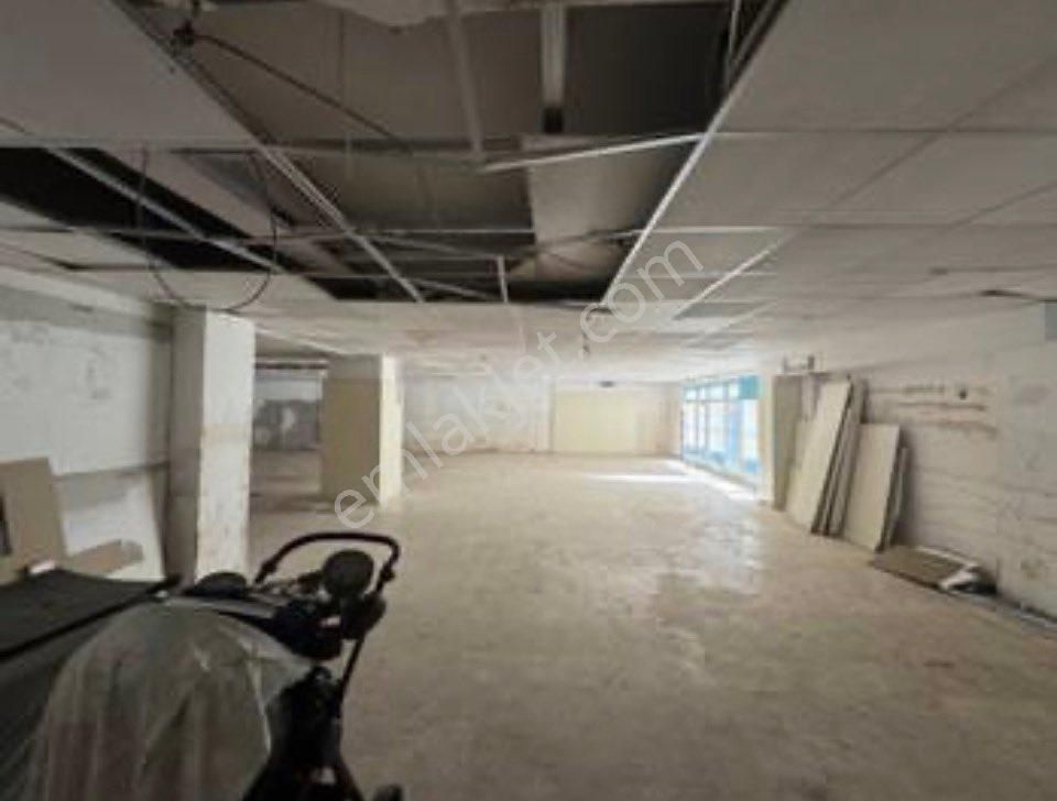 Kiralık 180m2 Dükkan 60m2 Depolu Kurumsal Mağzalara Uygun - Görsel 2