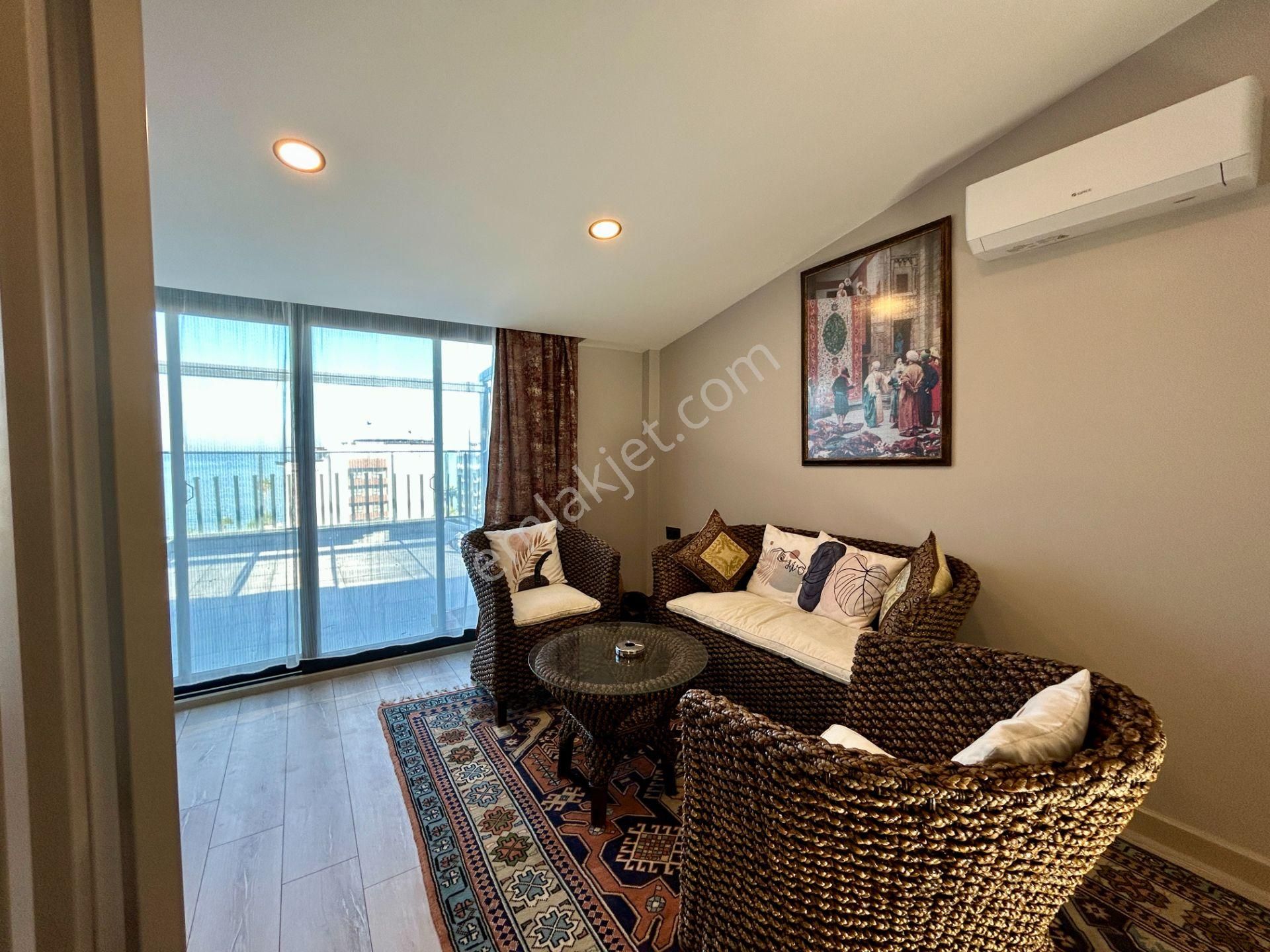 Kuşadası Güzelçamlıda Eşsız Deniz Manzaralı Modern Ve Lüks Satılık Çatı Dubleks - Görsel 17